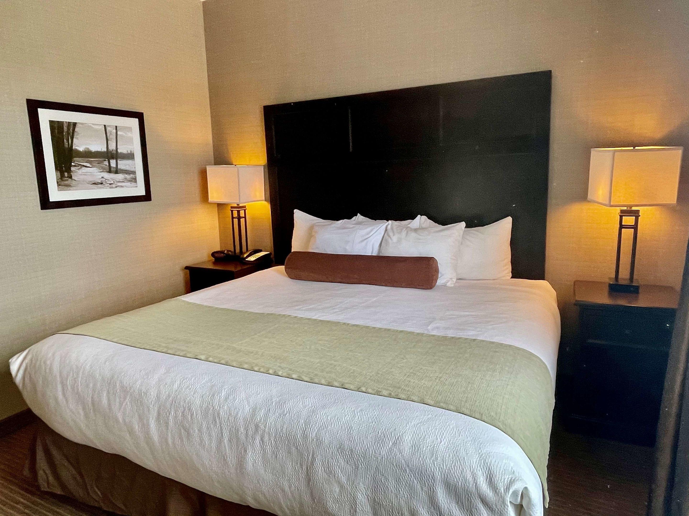 Best Western Plus Okotoks Inn & Suites — photo 5