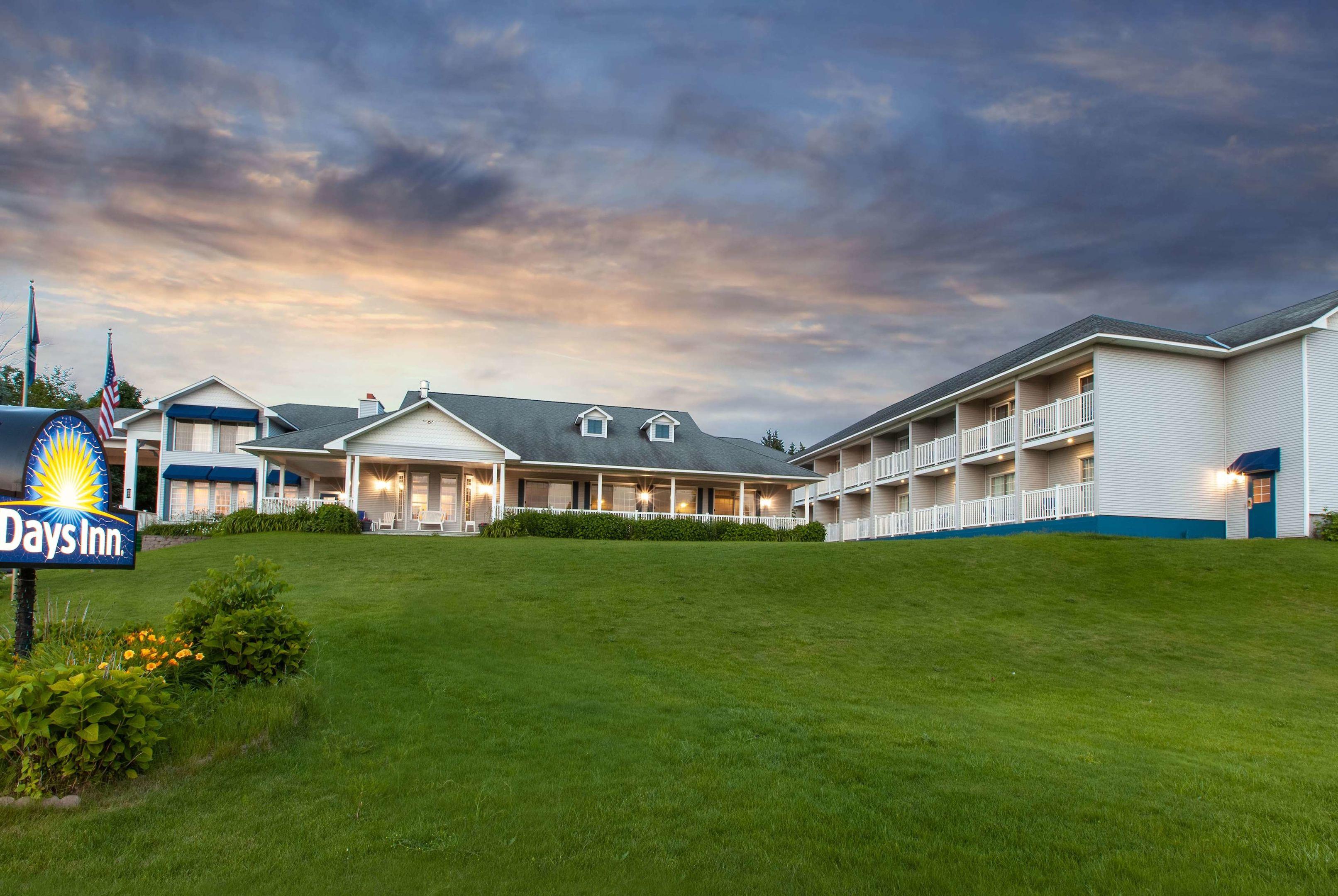 Days Inn Petoskey — photo 3