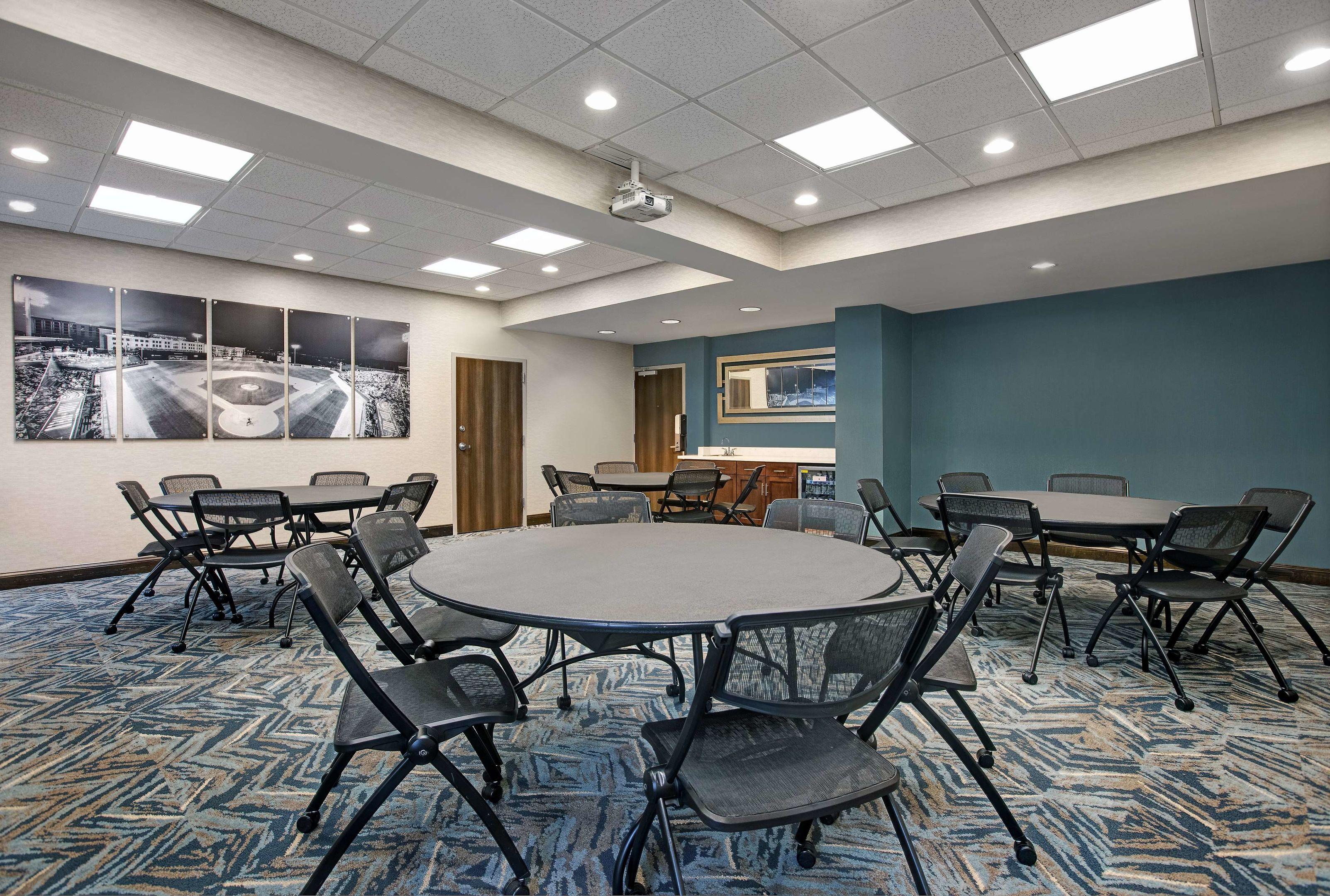 Hampton Inn Greenville/Woodruff Road — photo 4