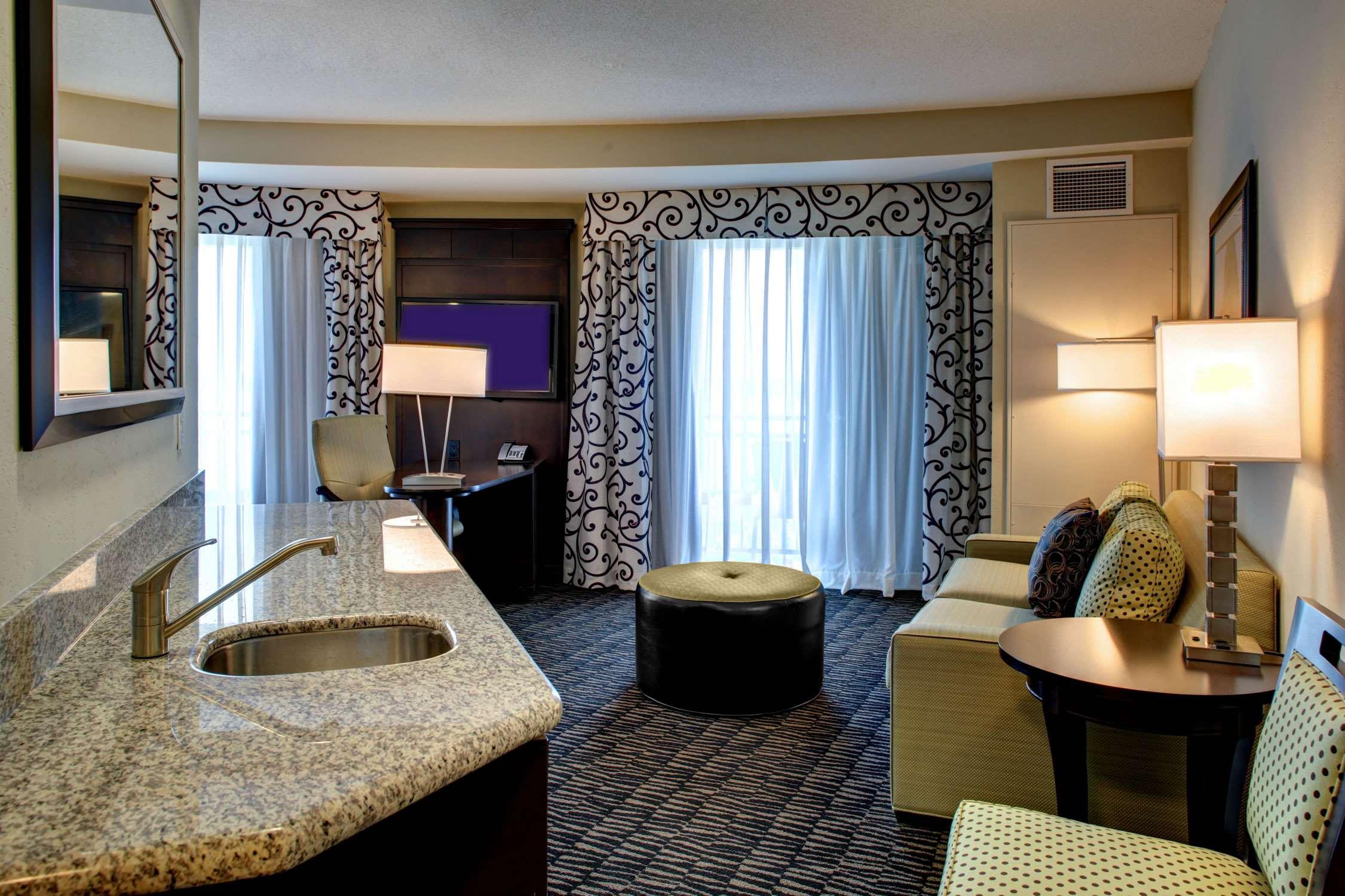 Hampton Inn And Suites Baton Rouge — photo 5