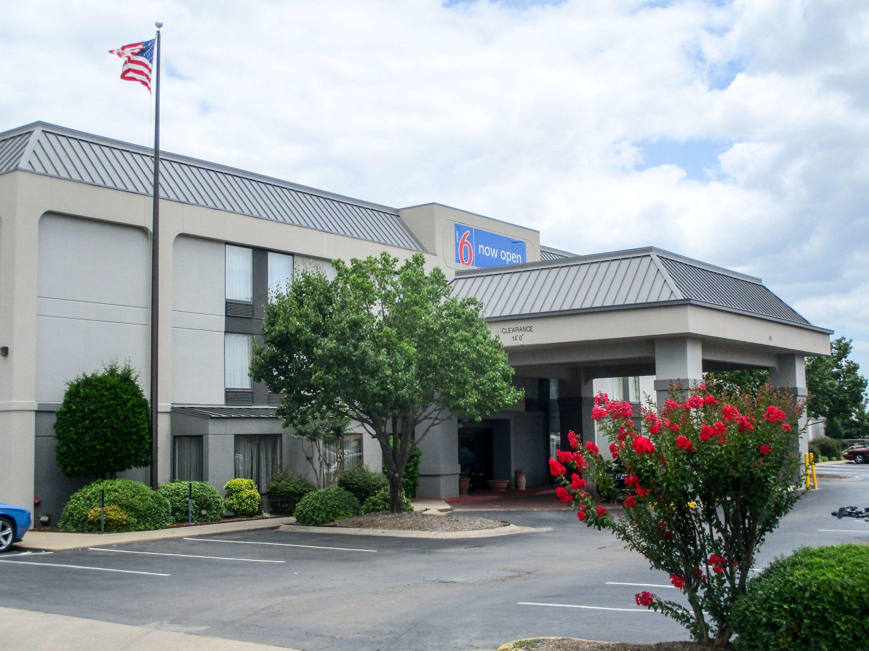 Motel 6 Conway — photo 4