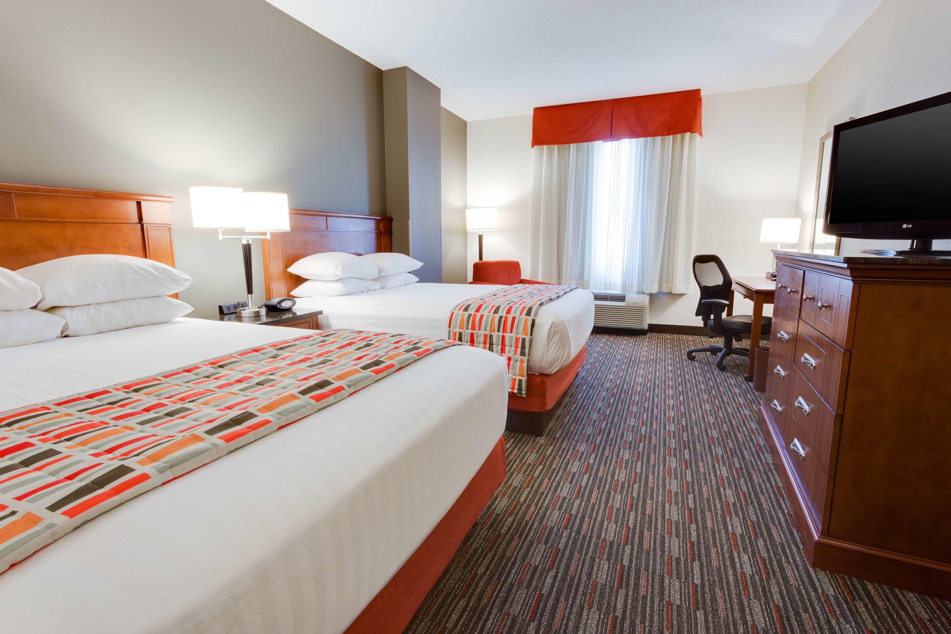 Drury Inn & Suites Greenville — photo 4