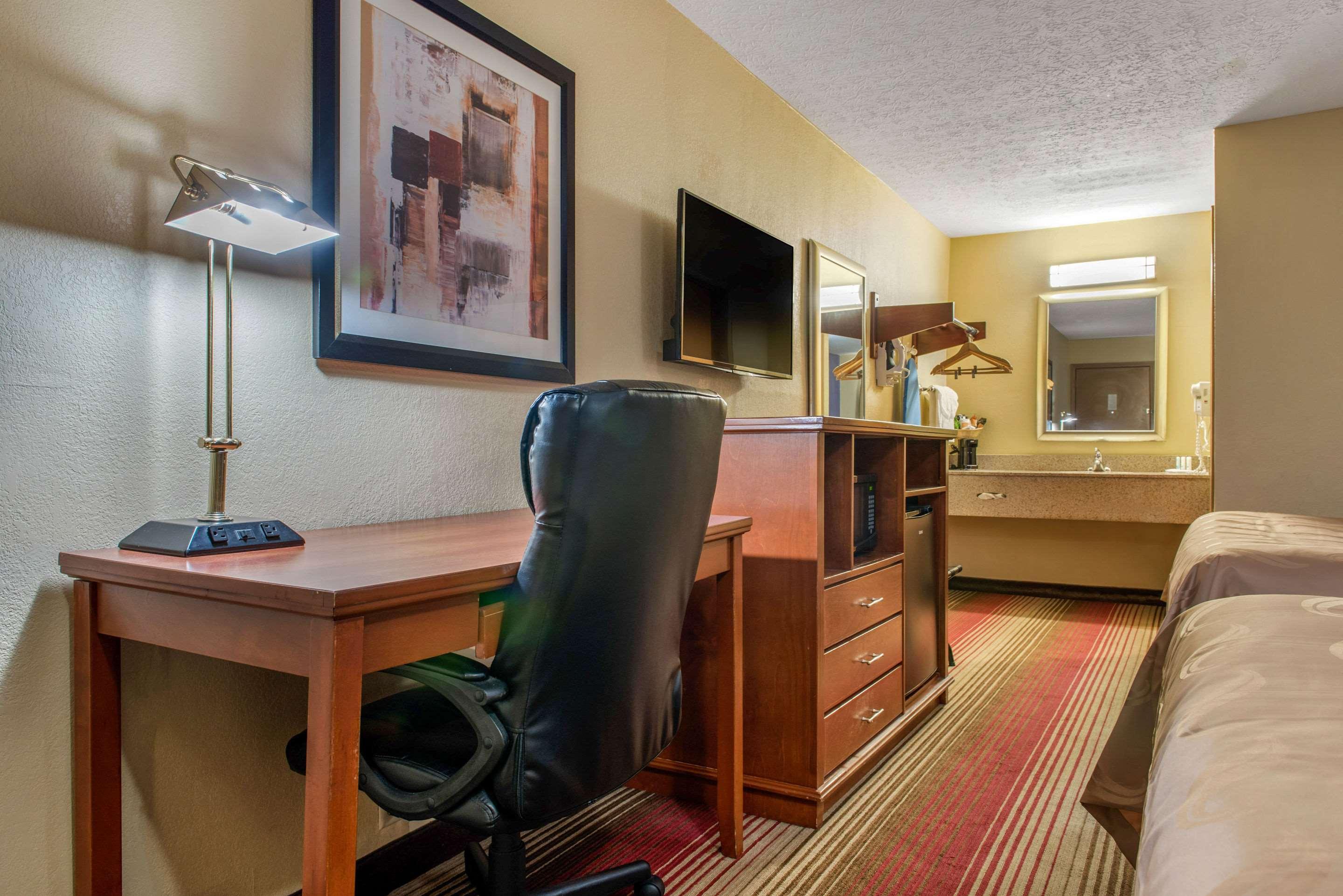Quality Inn — photo 5