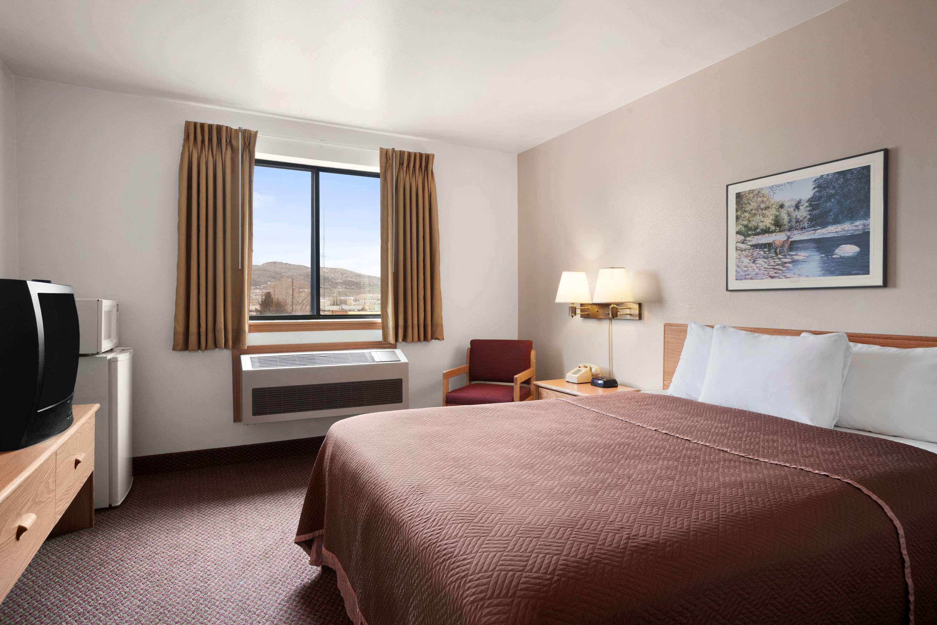 Elko NV Travelodge — photo 3