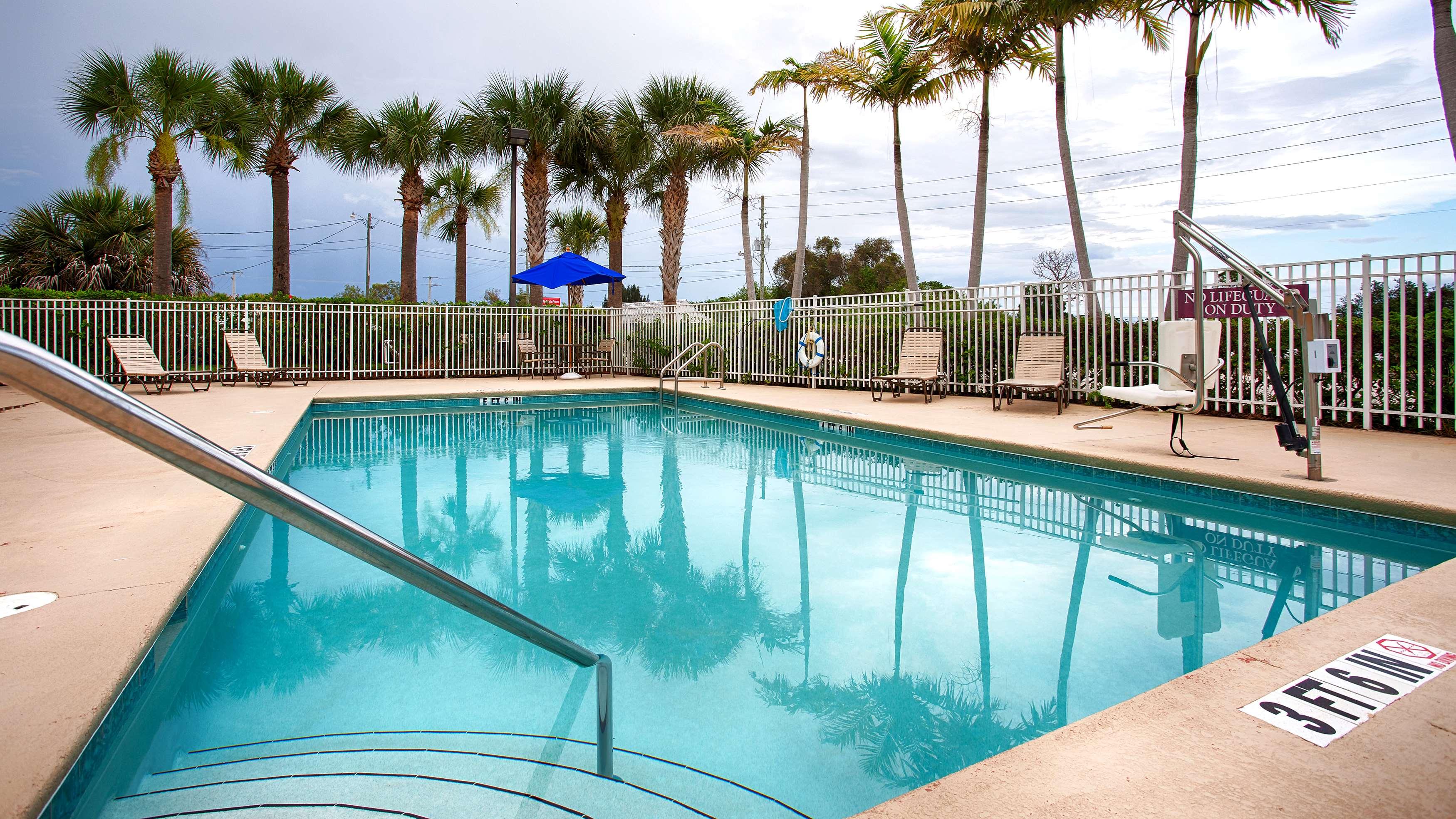 Best Western Plus Sebastian Hotel & Suites — photo 5