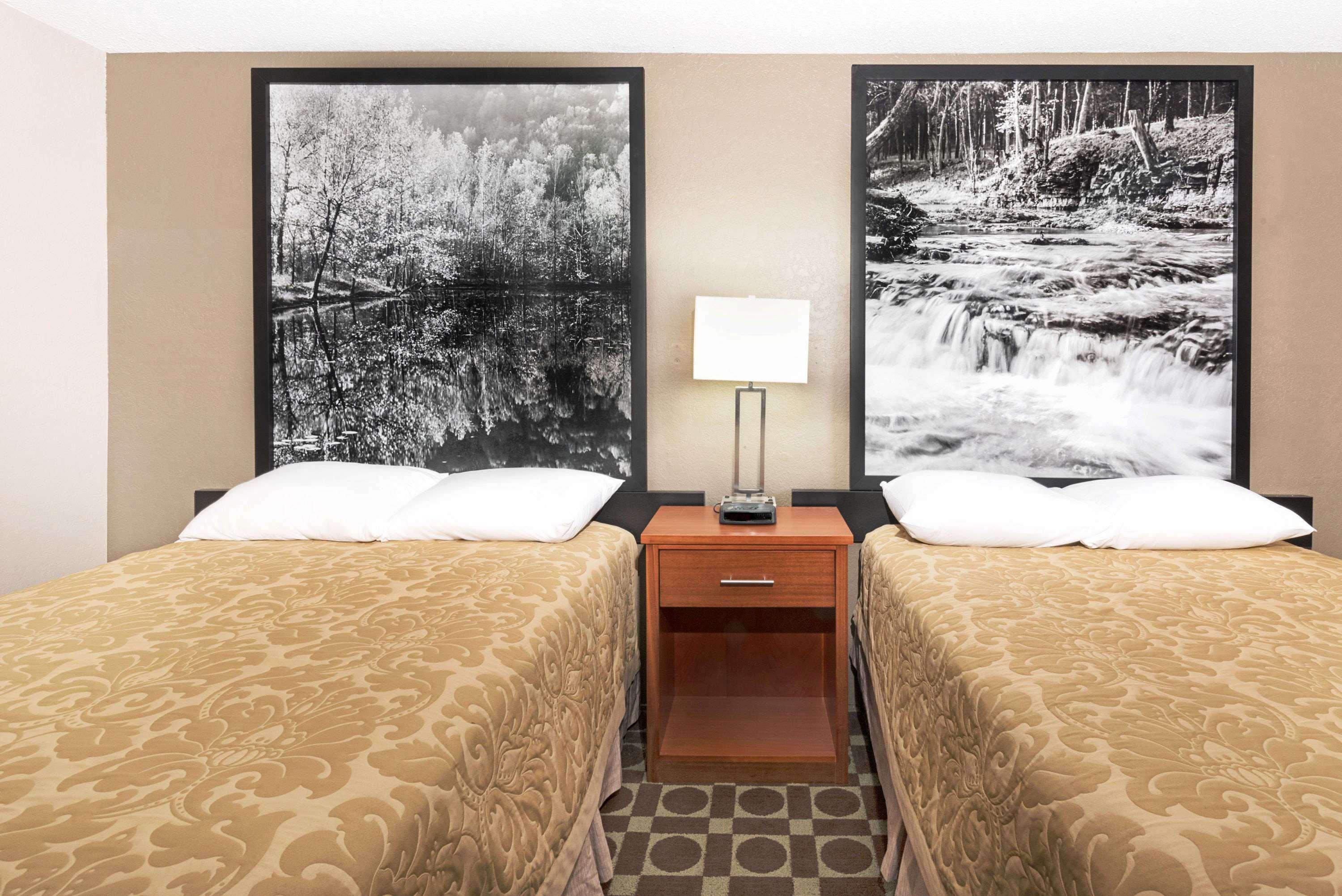 Super 8 by Wyndham Miles City — photo 3
