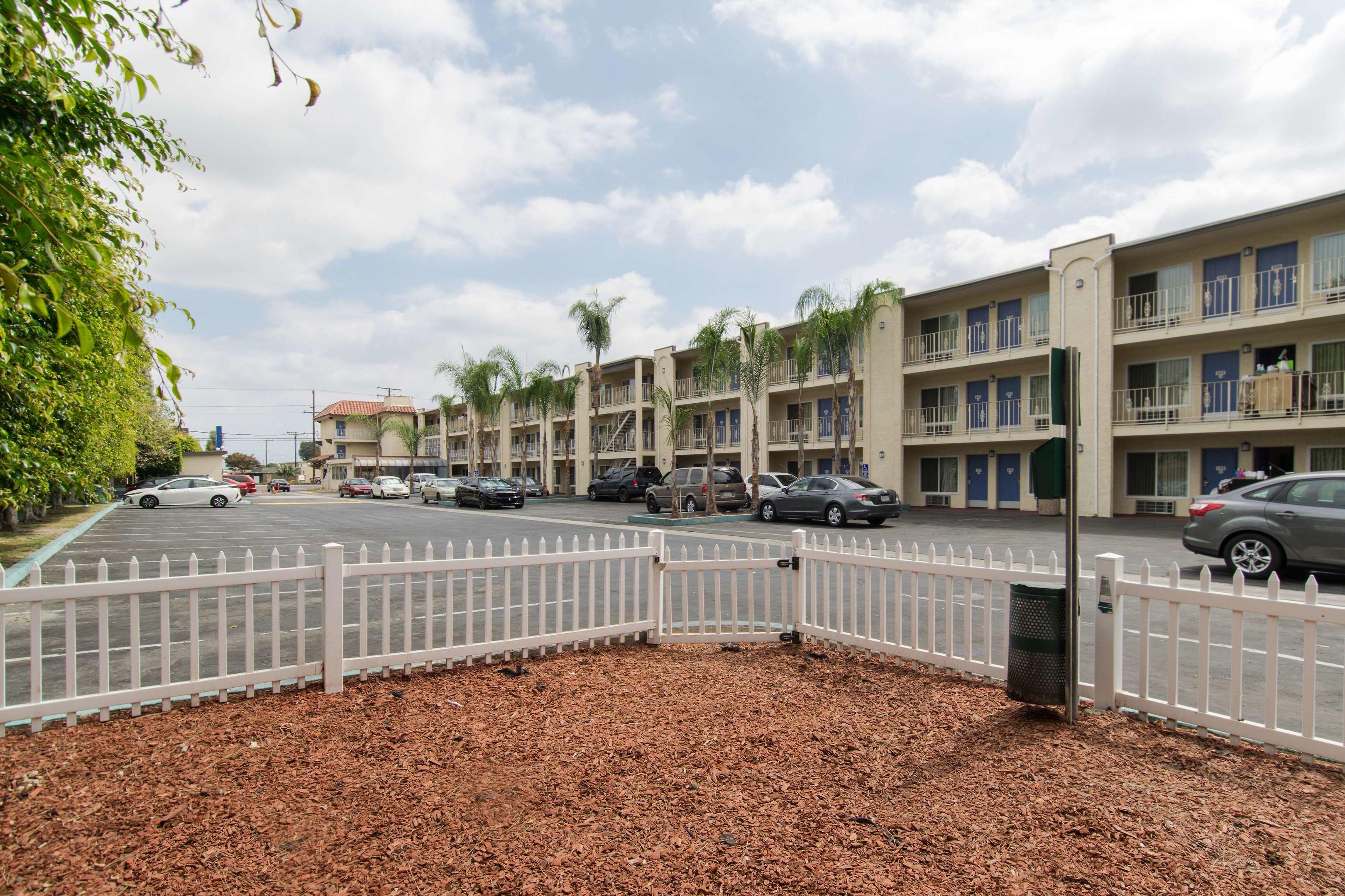Motel 6 Anaheim - Buena Park — photo 3