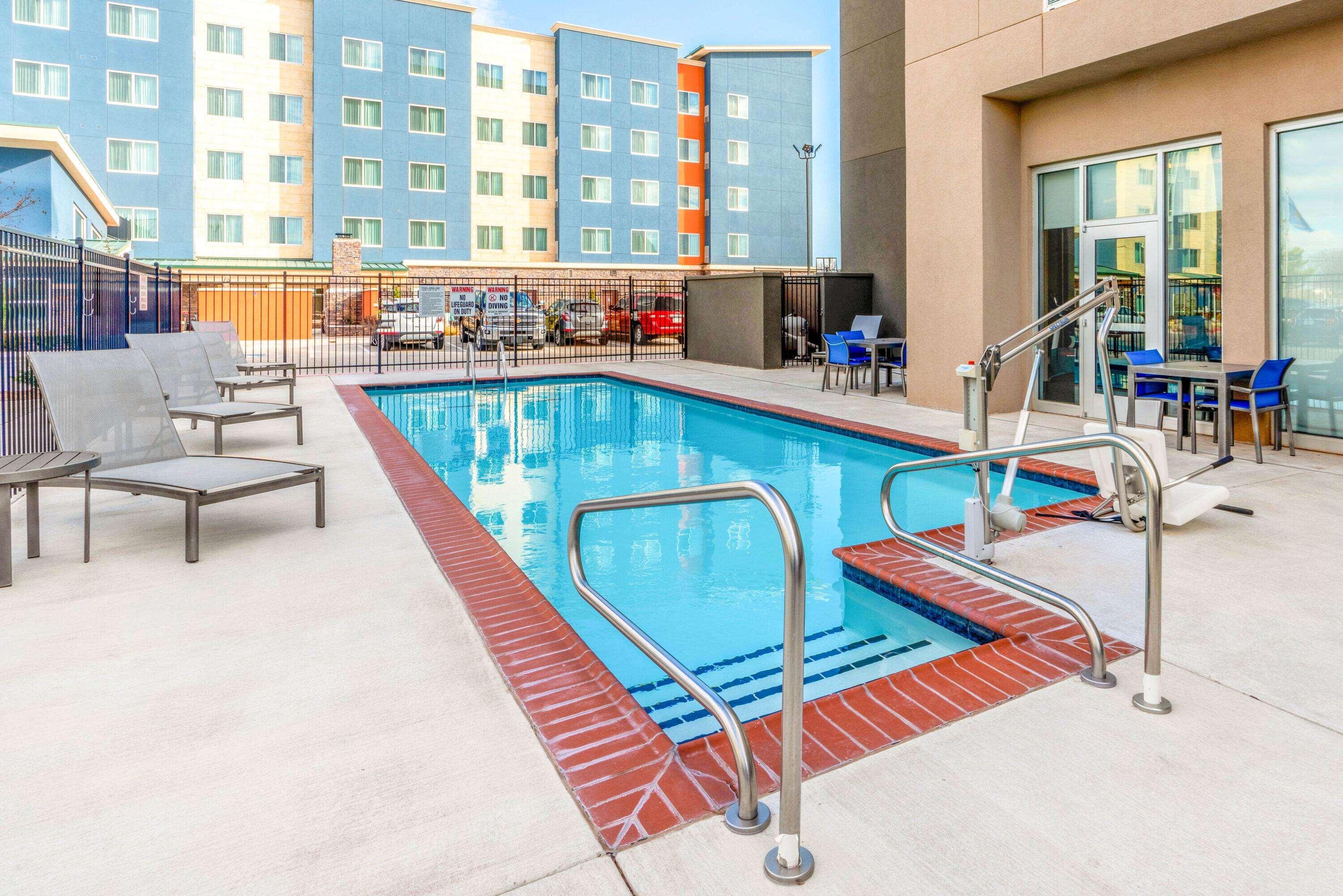 La Quinta Inn & Suites Oklahoma City Airport — photo 5