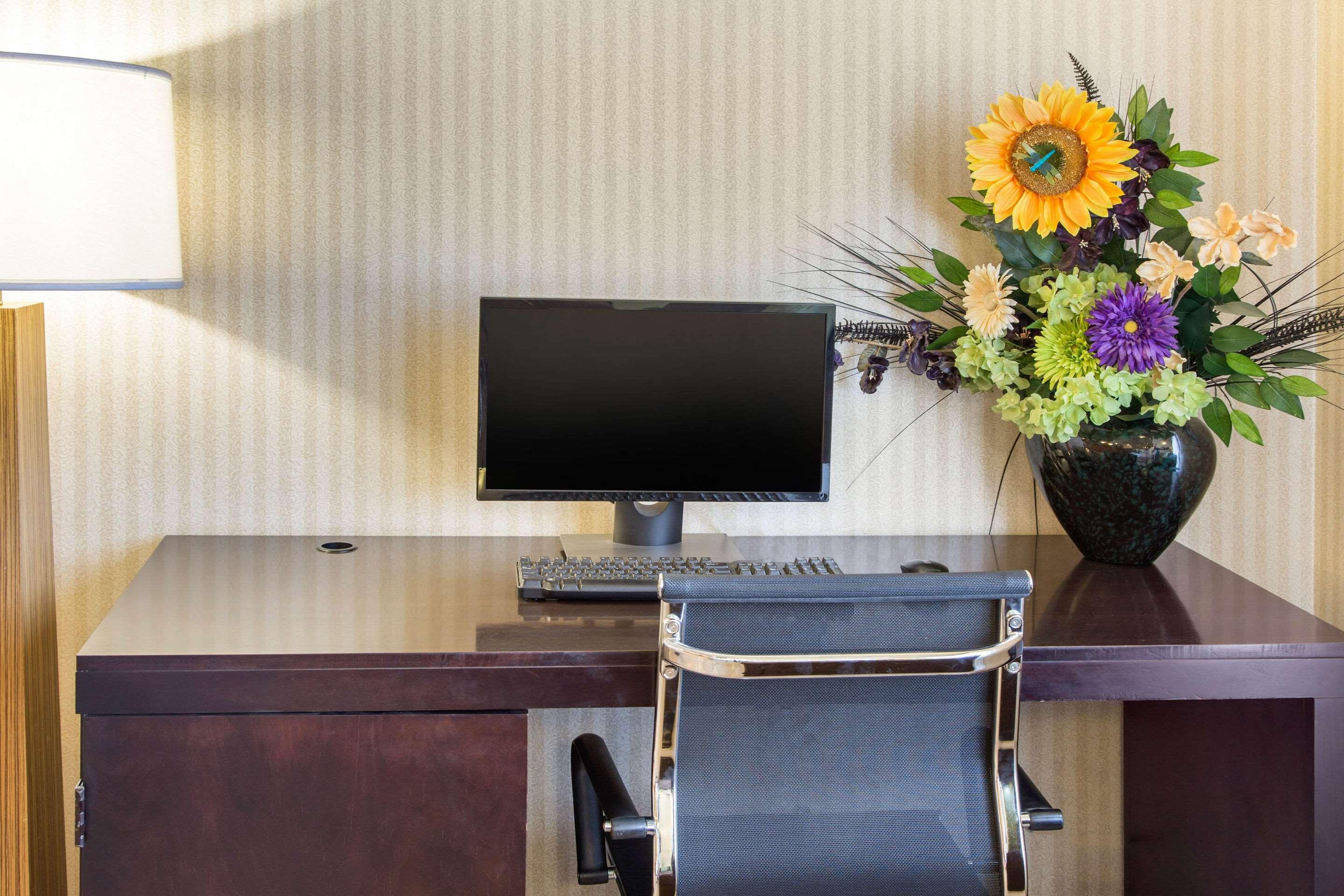 Sleep Inn & Suites — photo 4