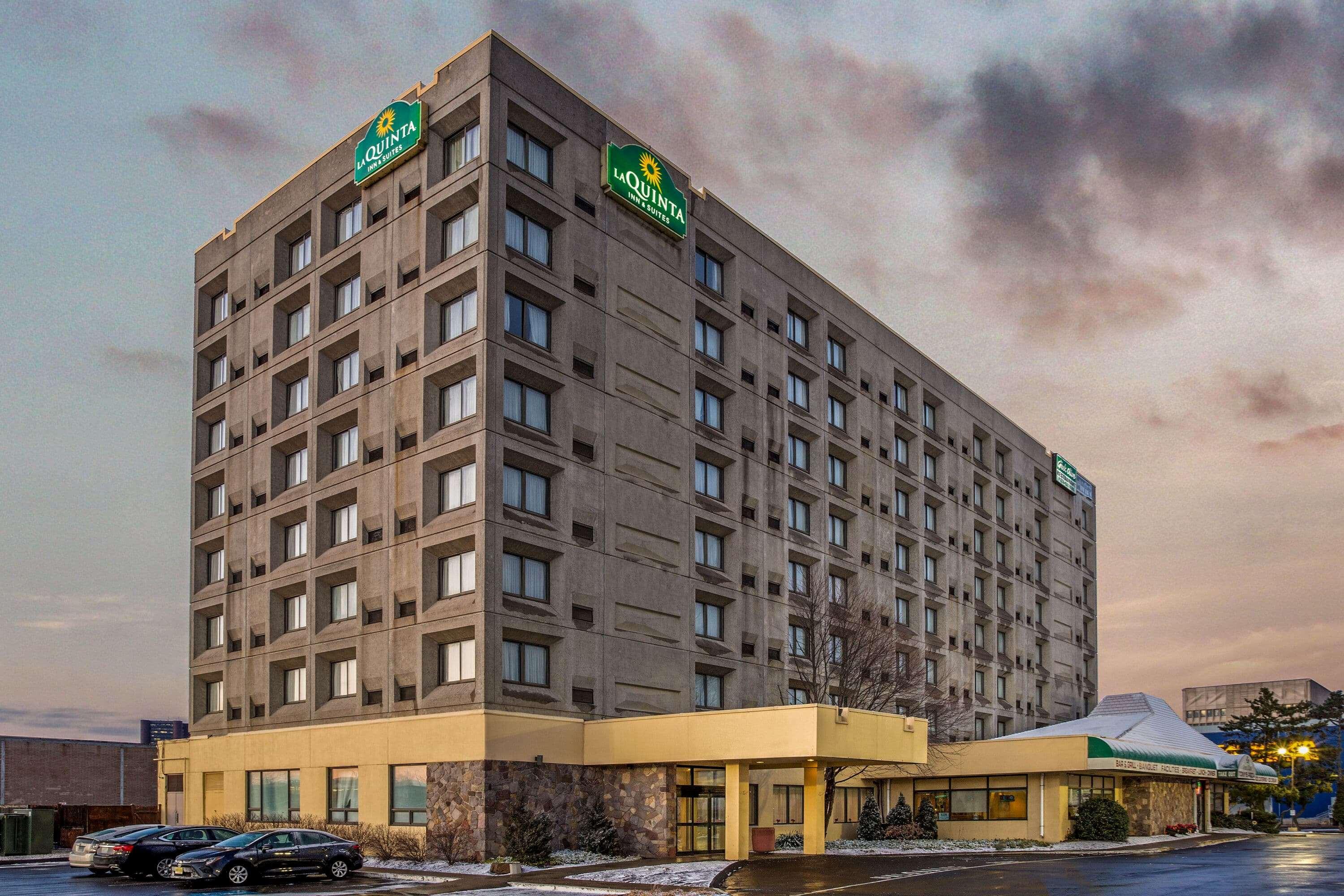 La Quinta Inn & Suites New Haven — photo 5