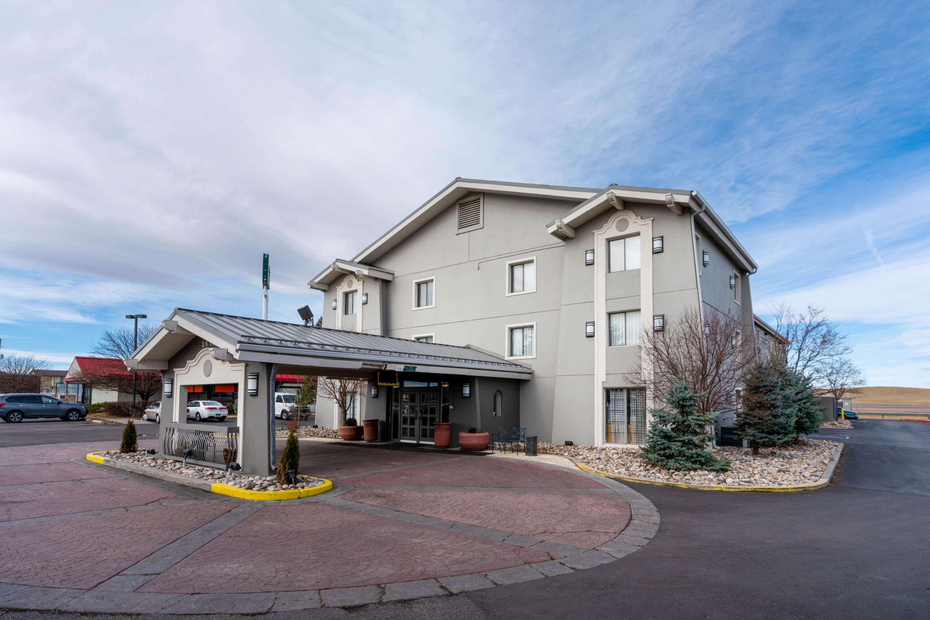 La Quinta Inn & Suites — photo 5