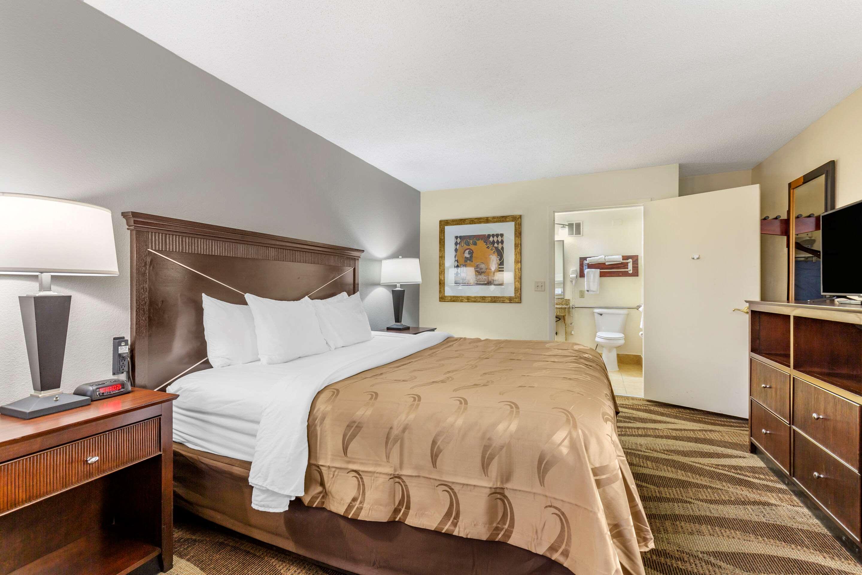 Quality Inn — photo 4