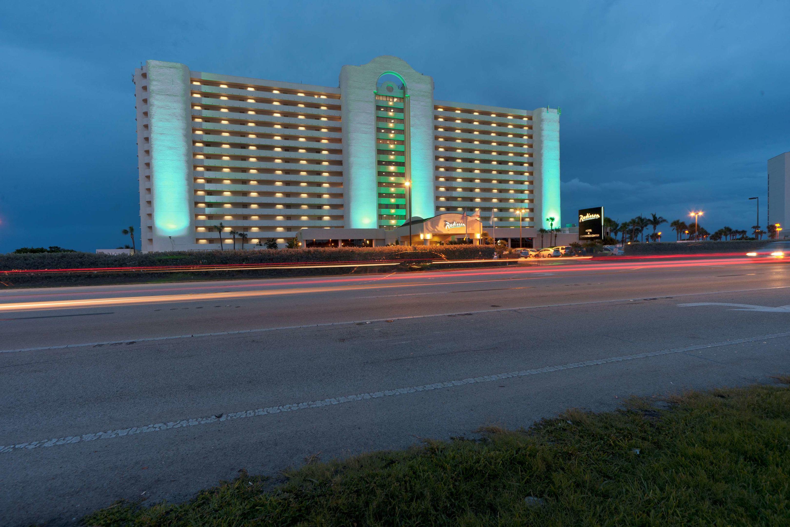 Radisson Suite Oceanfront — photo 5