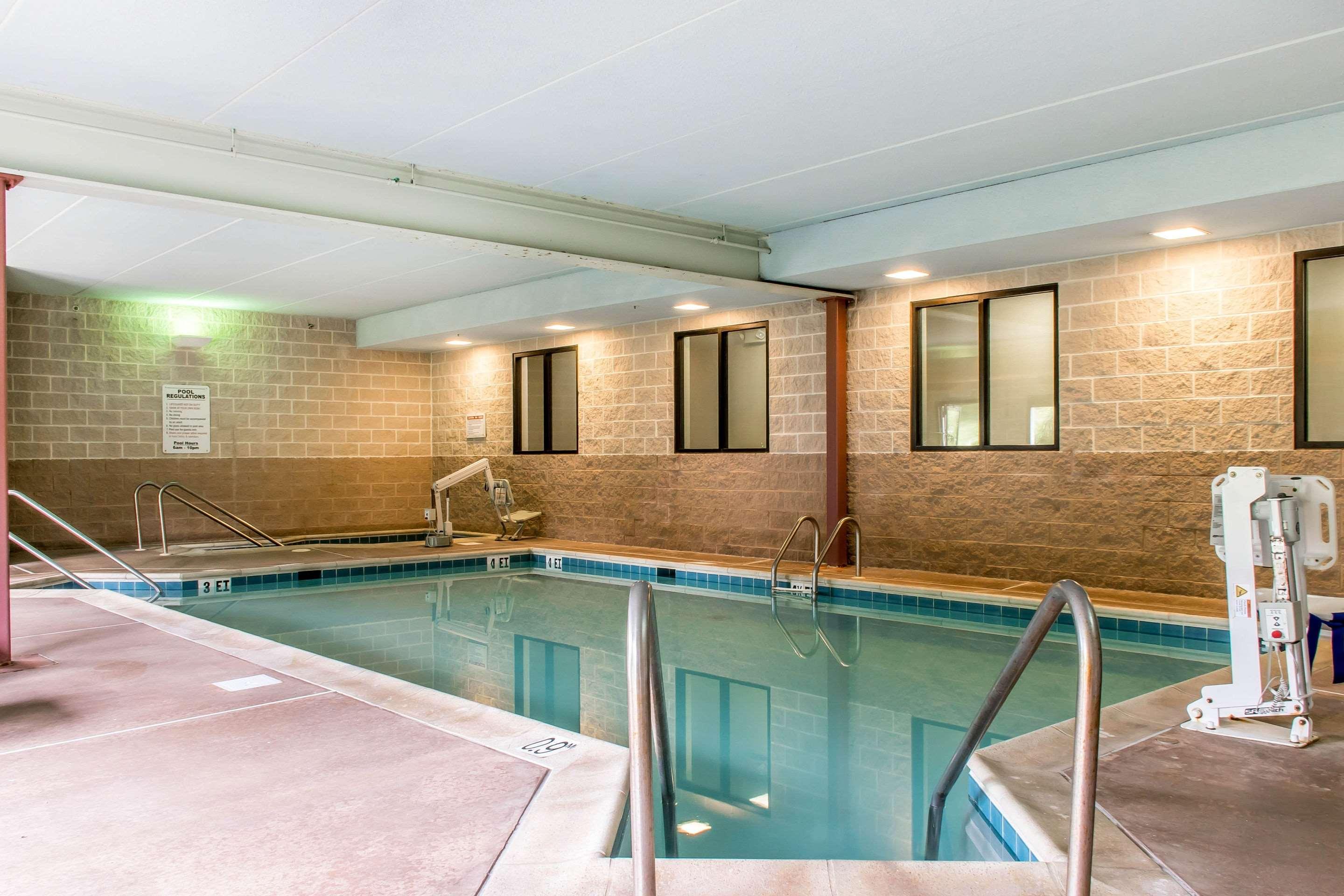 Sleep Inn & Suites of Lancaster County — photo 4