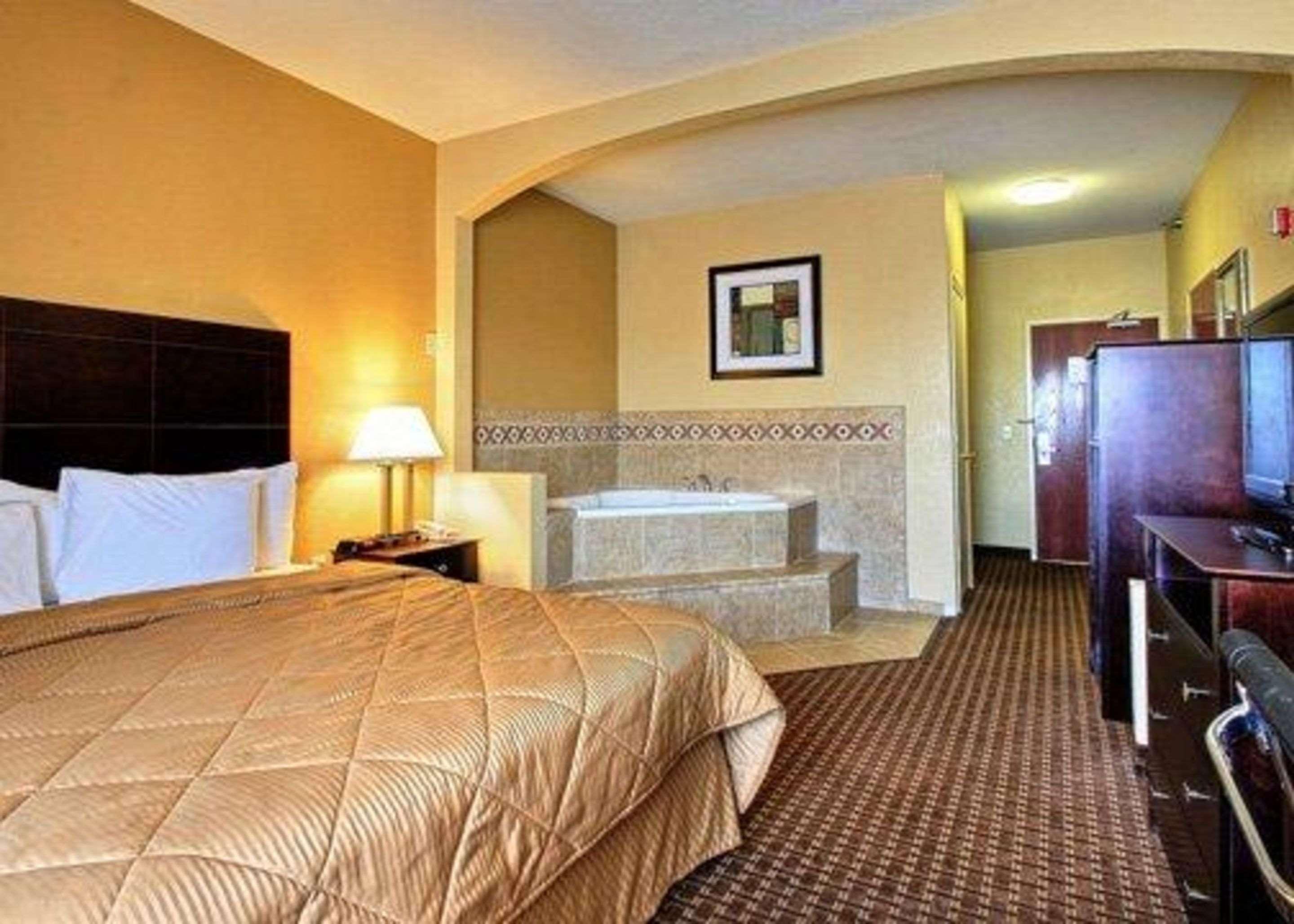 Quality Inn Des Moines — photo 5