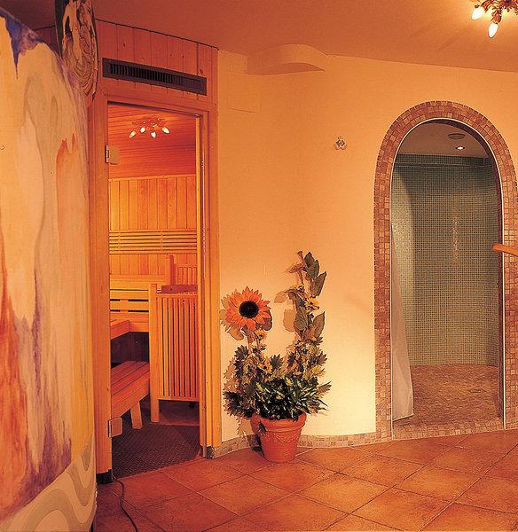 Q! Hotel Maria Theresia — photo 5