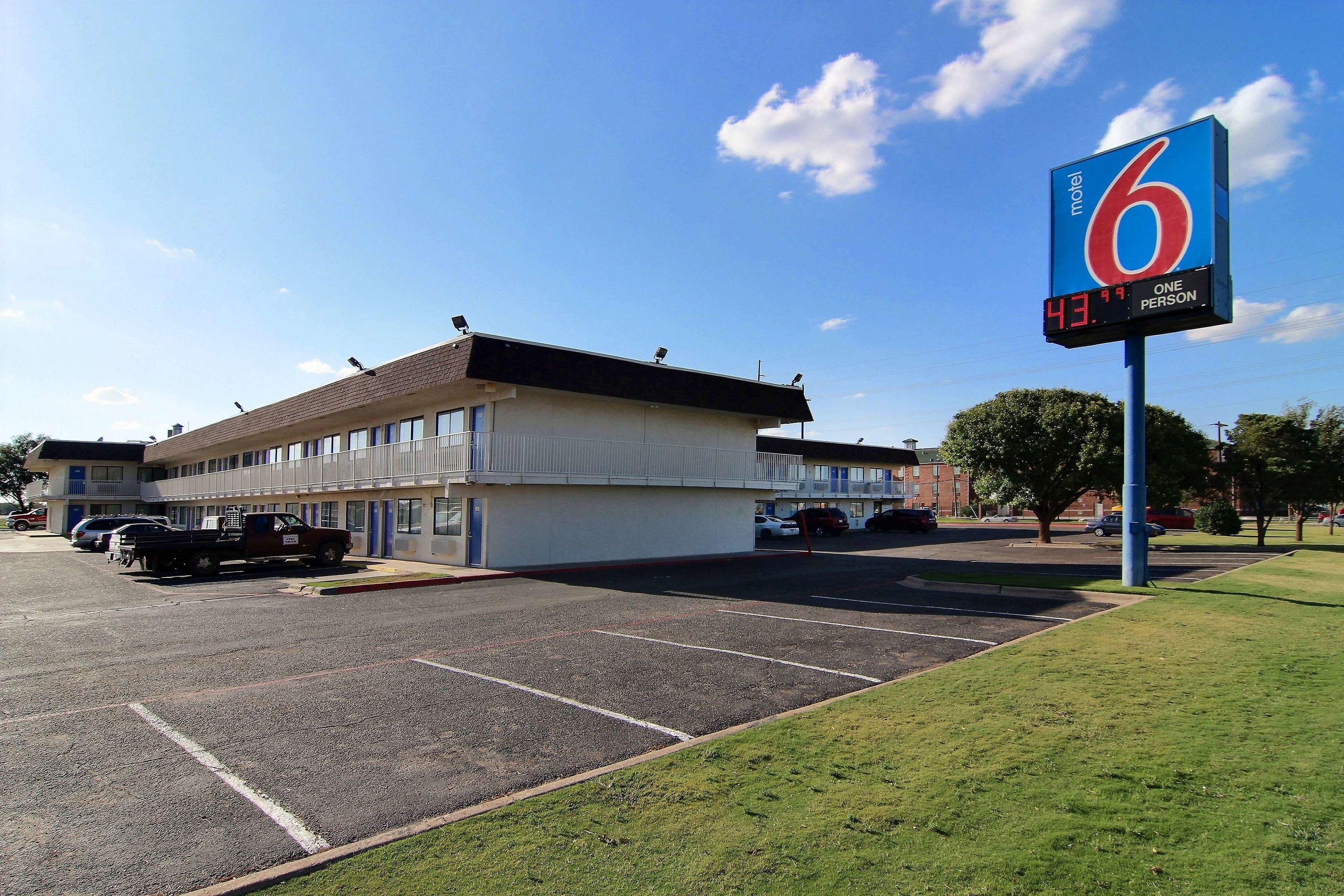 Motel 6 Lubbock — photo 5