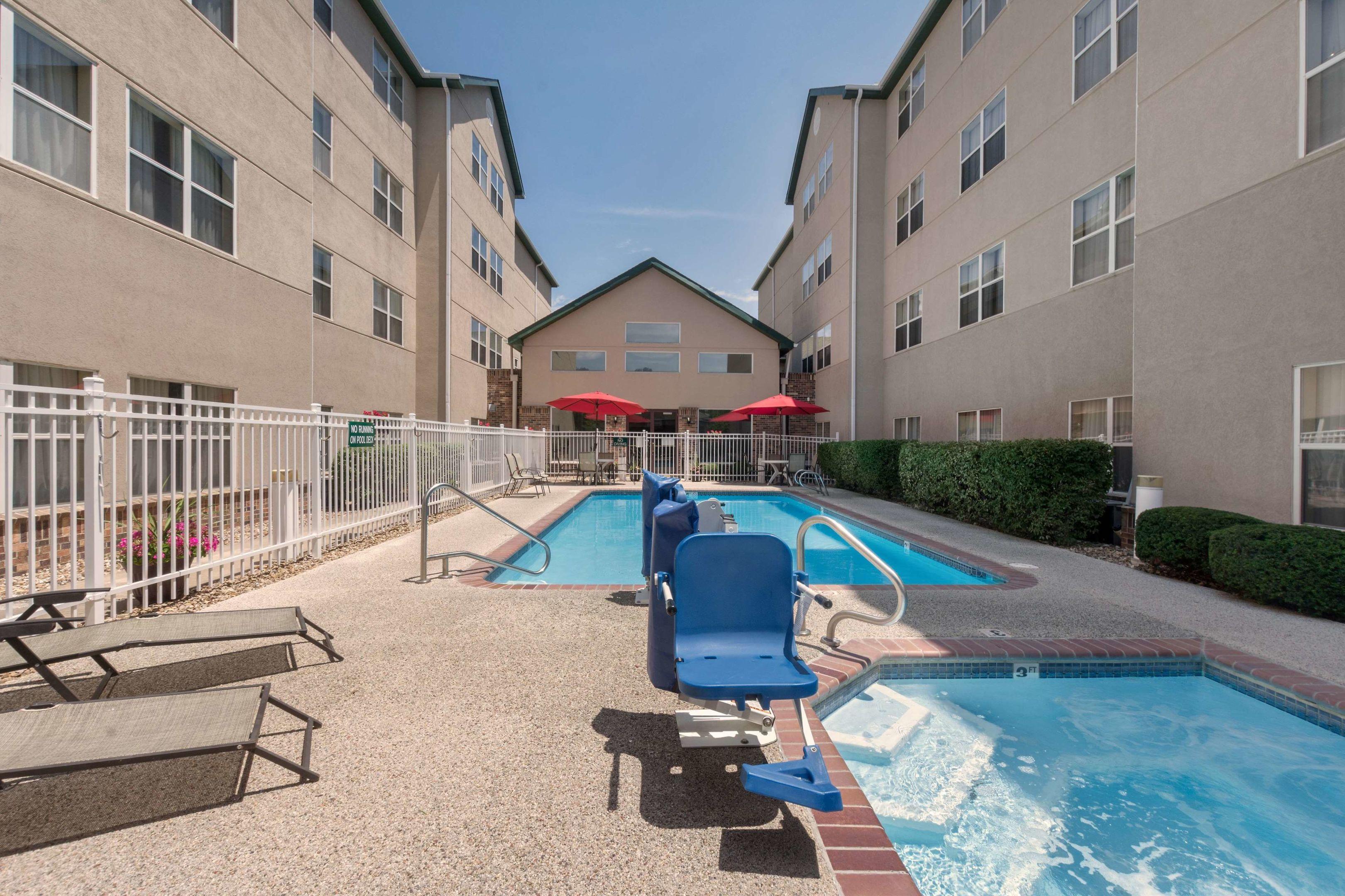 Homewood Suites Kansas City-Overland Park — photo 4