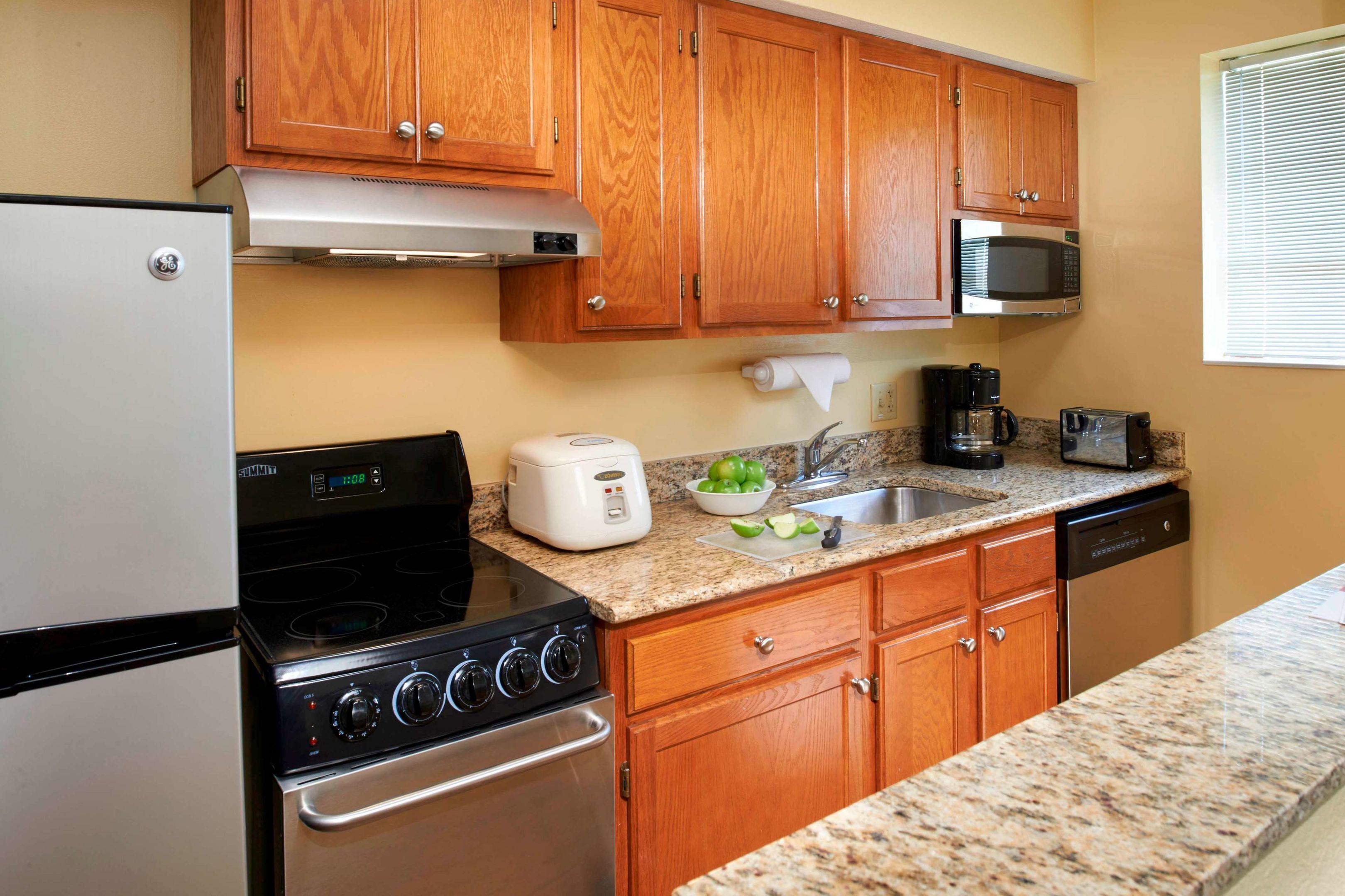 Sonesta Simply Suites Detroit Novi — photo 4