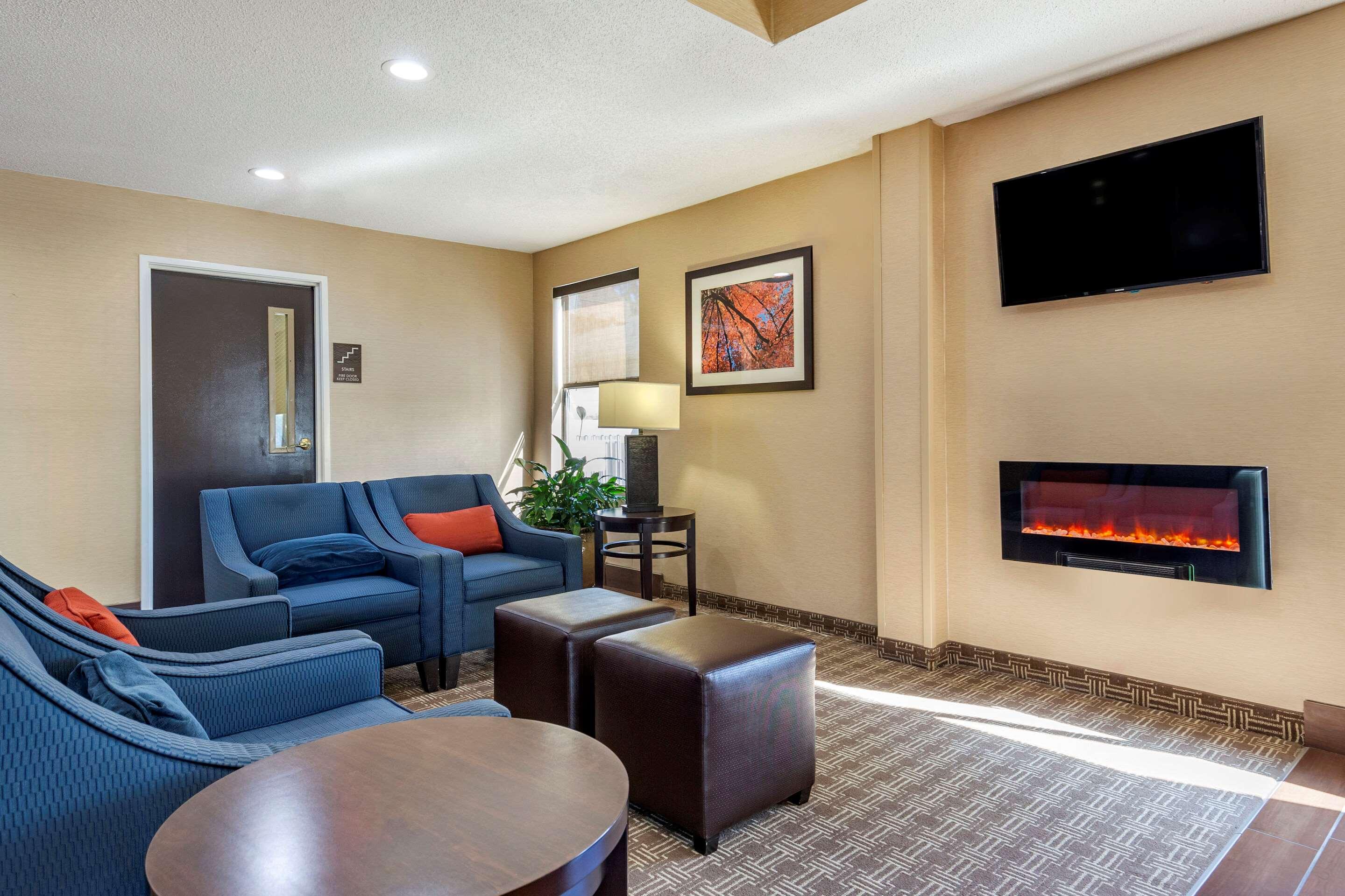 Comfort Inn Clinton — photo 4