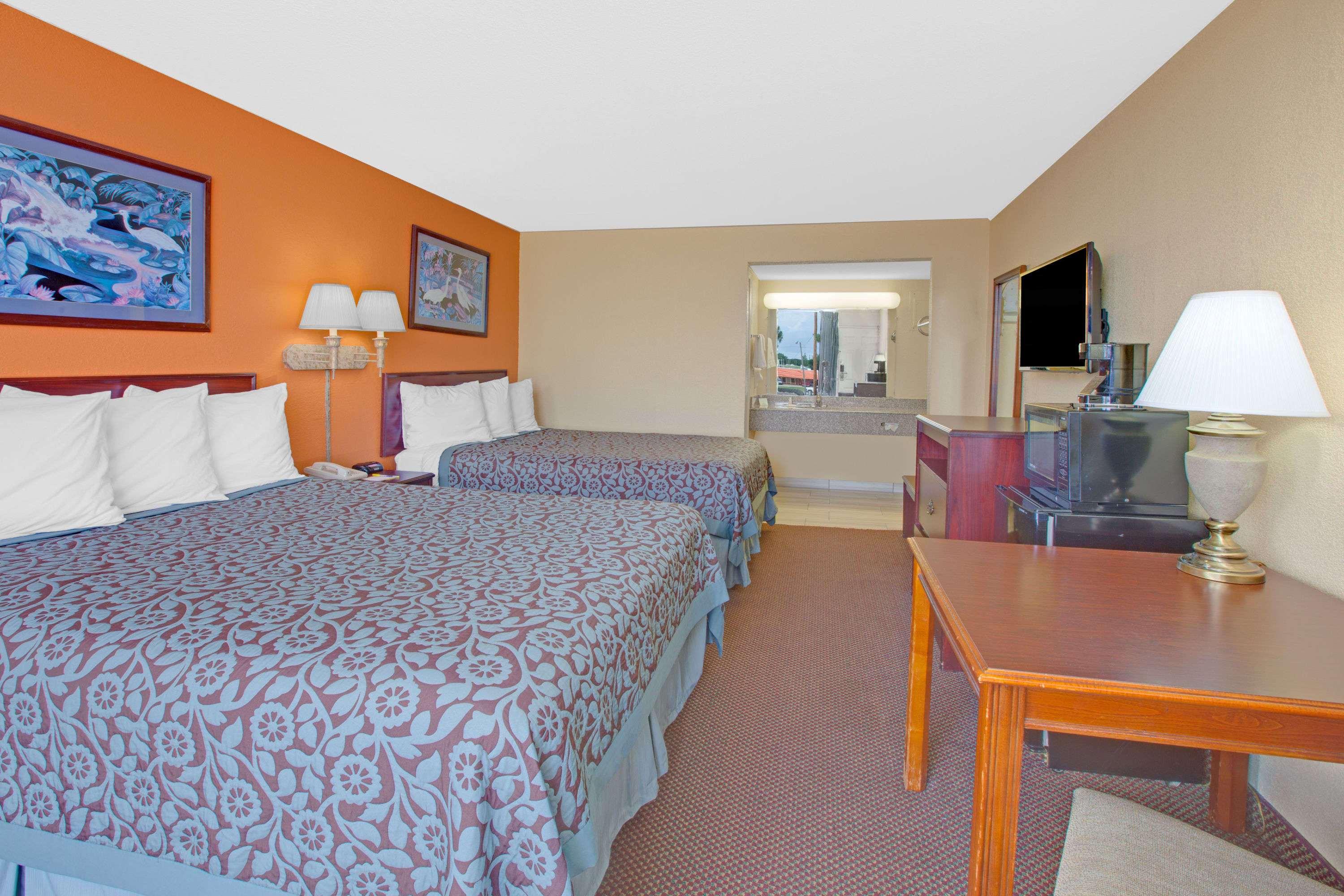 Days Inn Okemah — photo 5