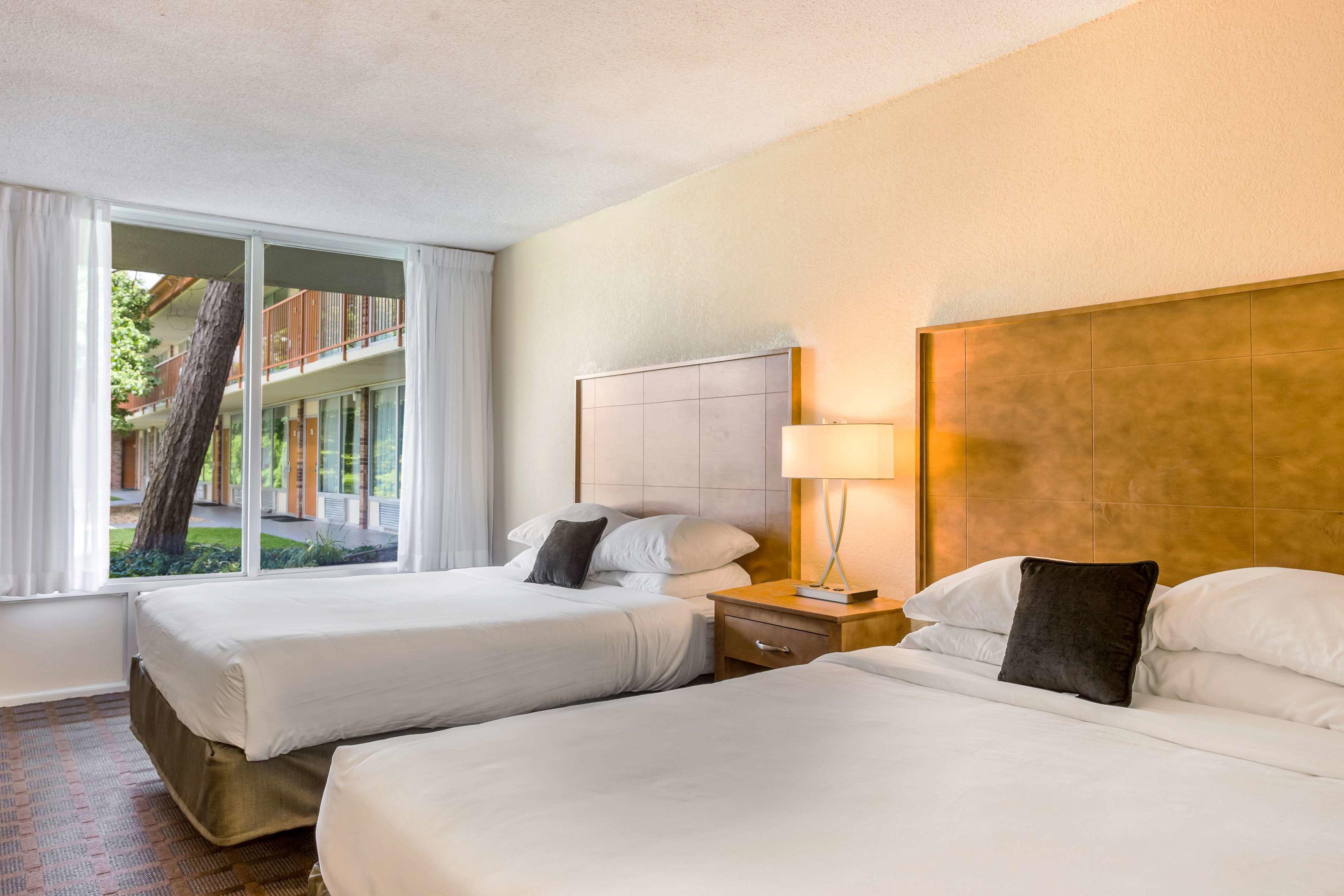 Red Lion Inn & Suites Branson — photo 5