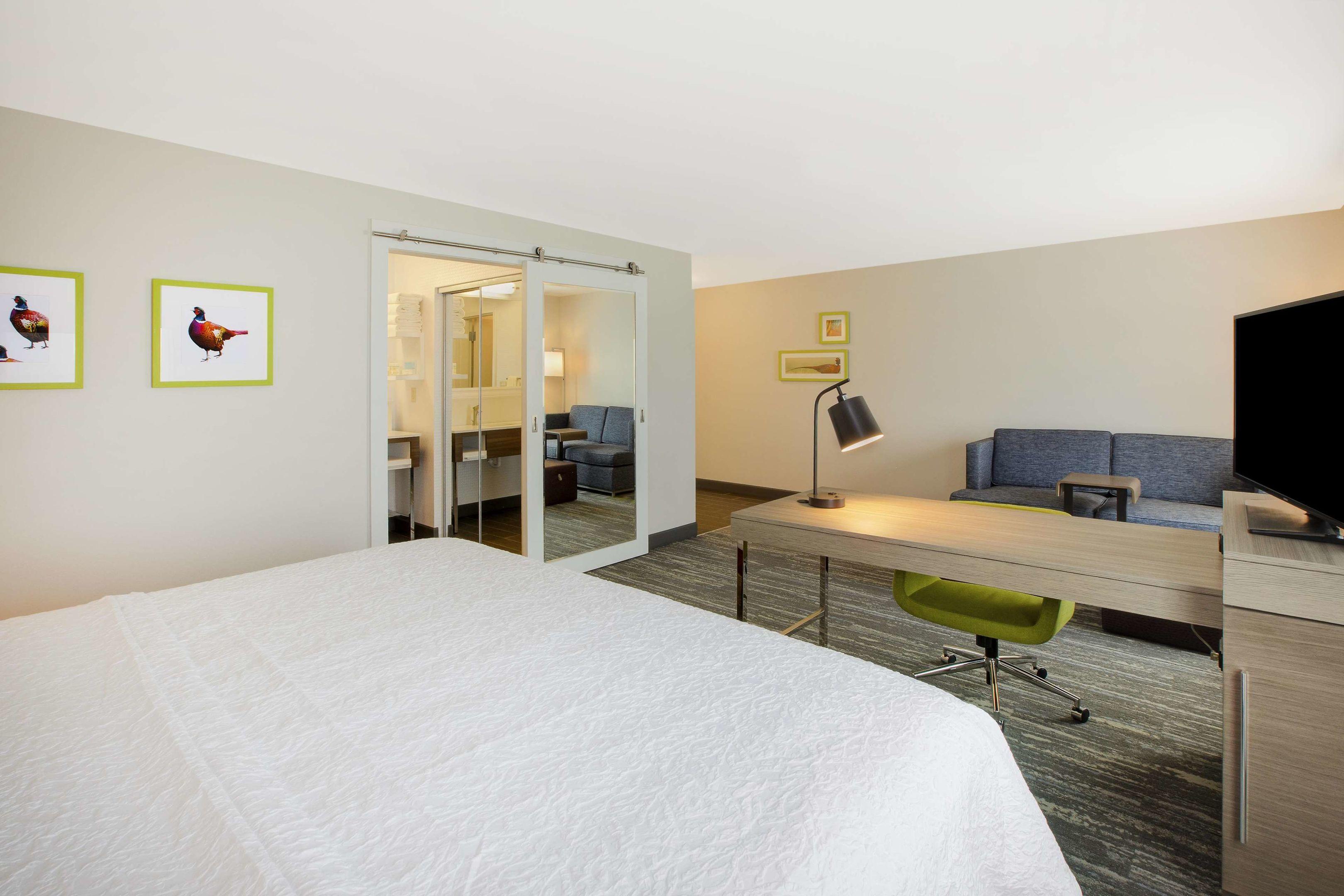 Hampton Inn & Suites Southwest/Sioux — photo 3