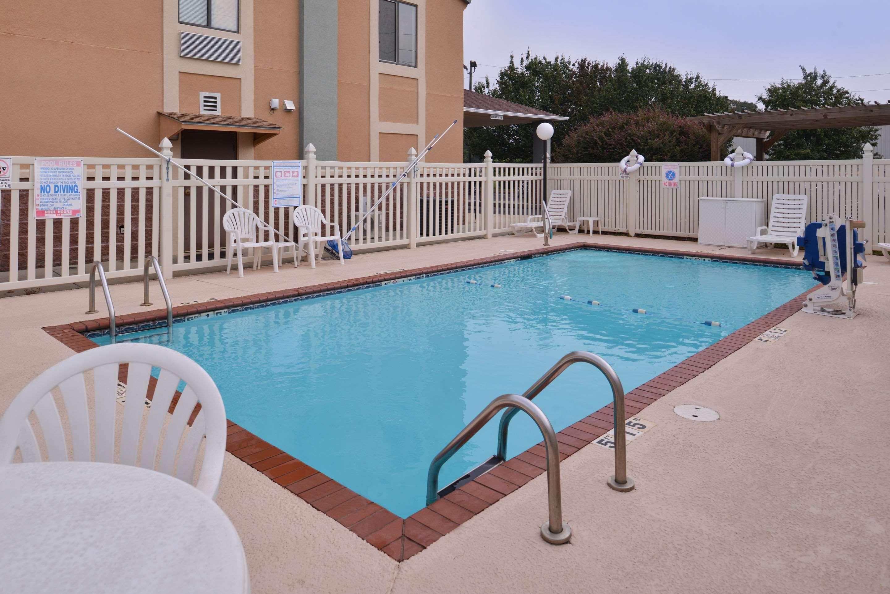 Quality Inn & Suites Thomasville — photo 5