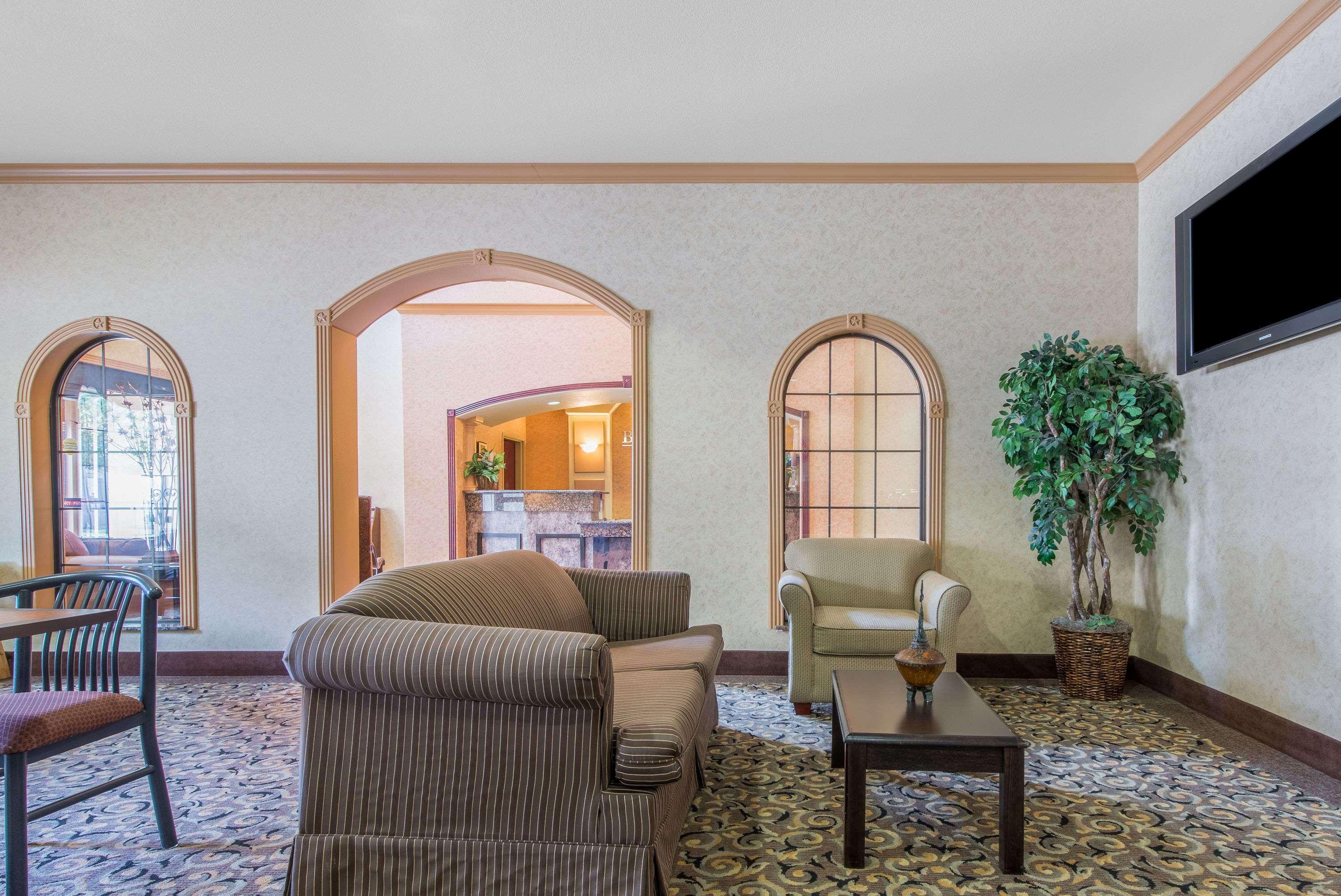 Baymont by Wyndham Wichita Falls — photo 5