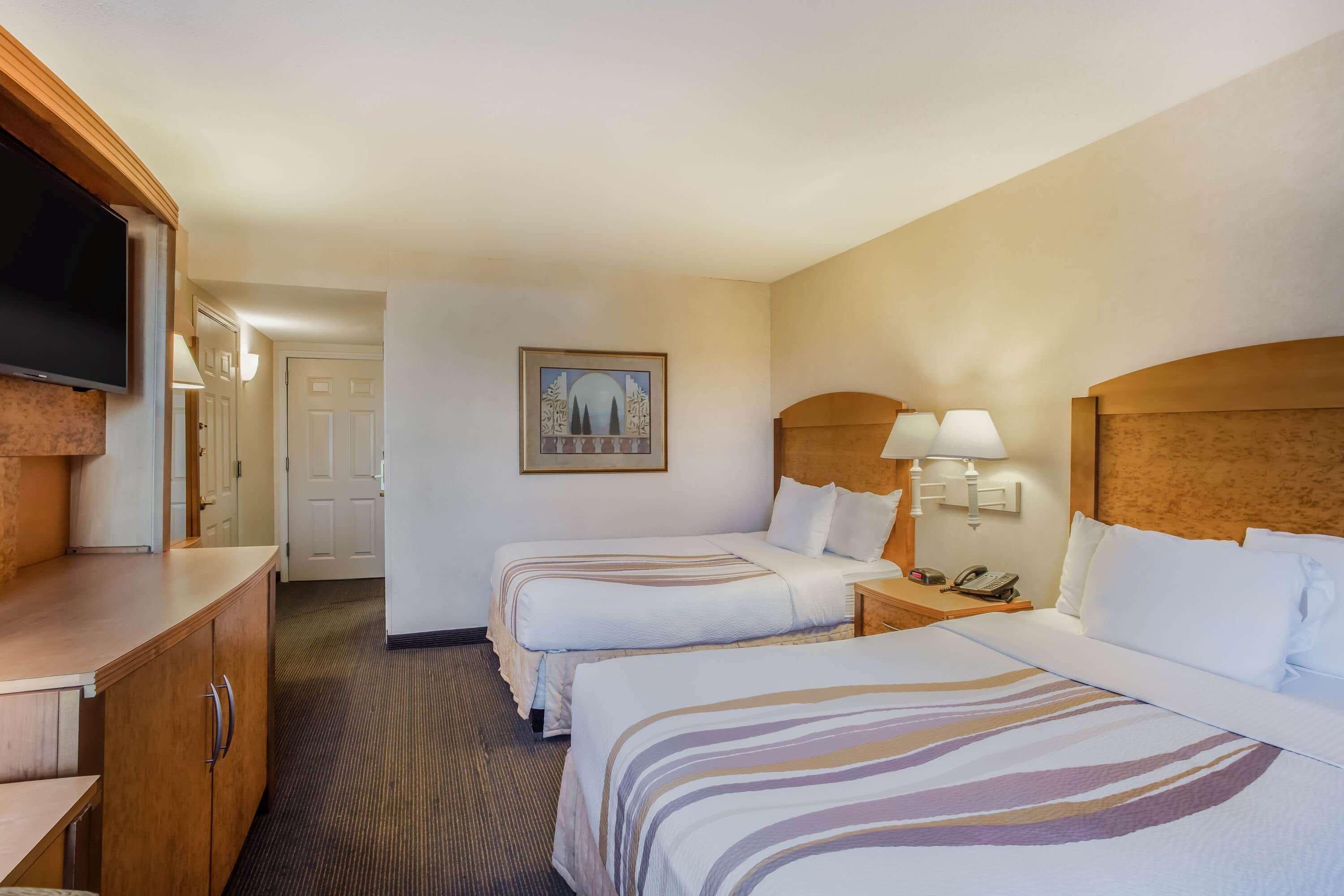 La Quinta Inn & Suites Islip MacArthur Airport — photo 5