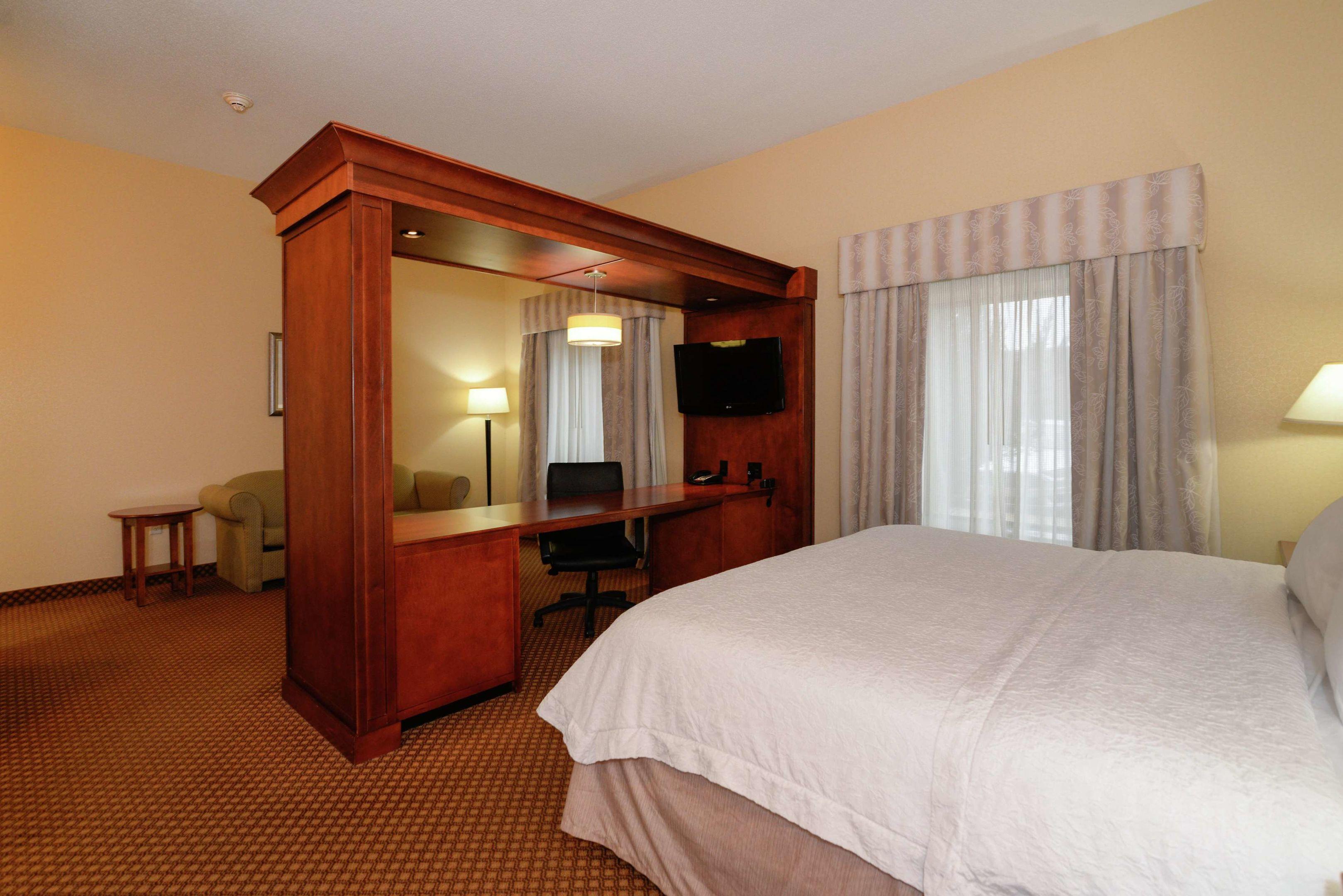 Hampton Inn & Suites Detroit/Chesterfield — photo 3