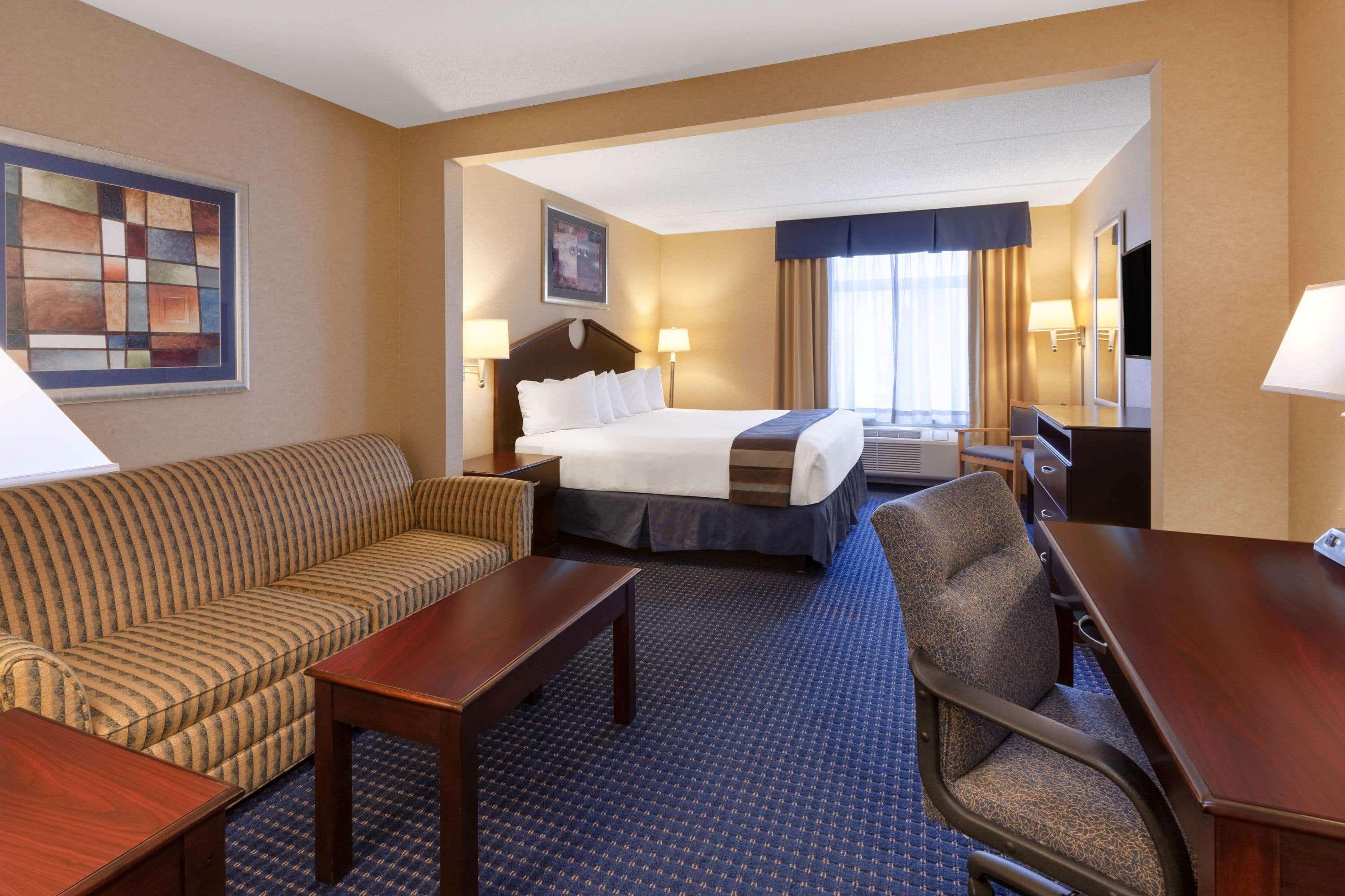 Wingate by Wyndham Erie — photo 4