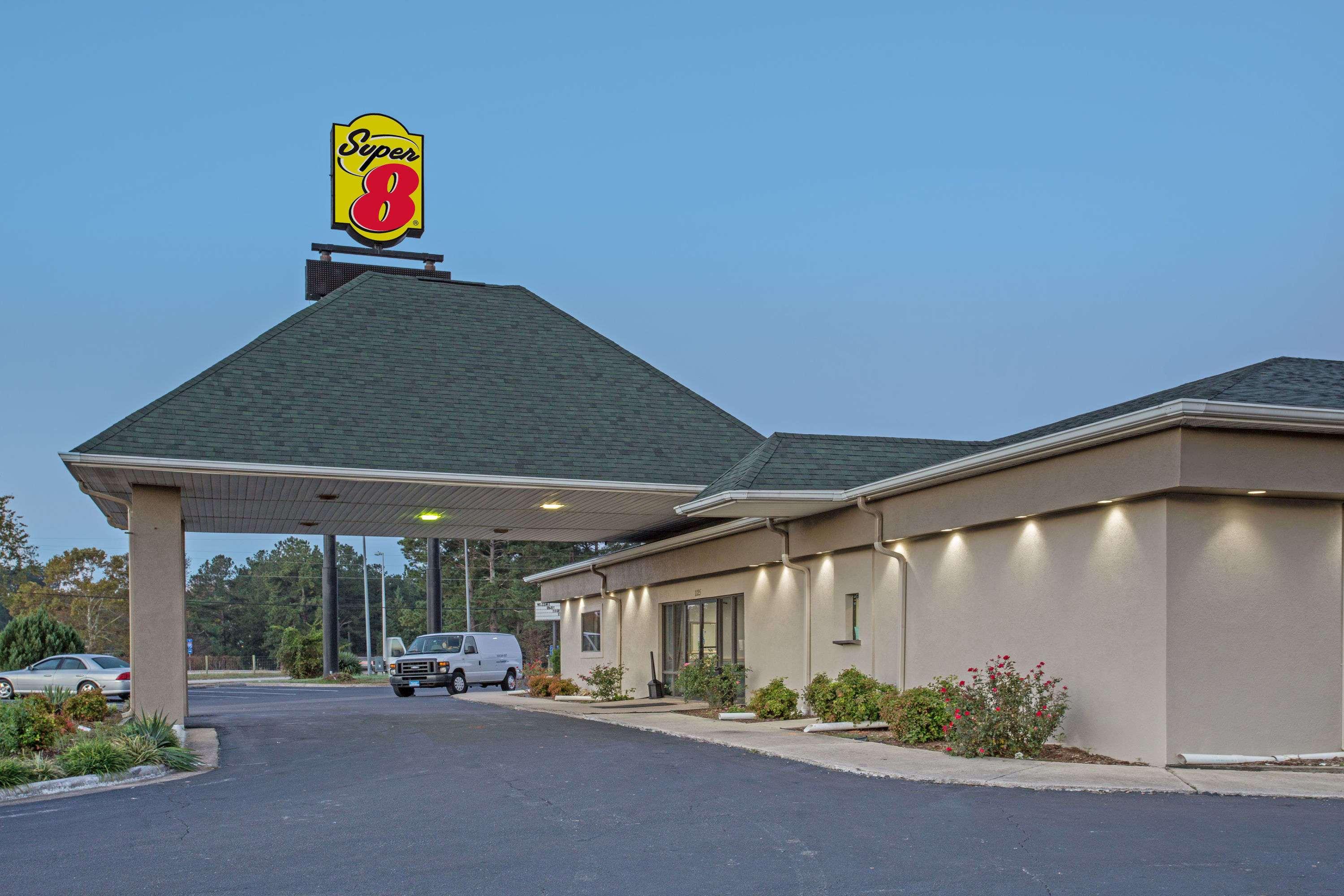 Super 8 by Wyndham Dunn — photo 3