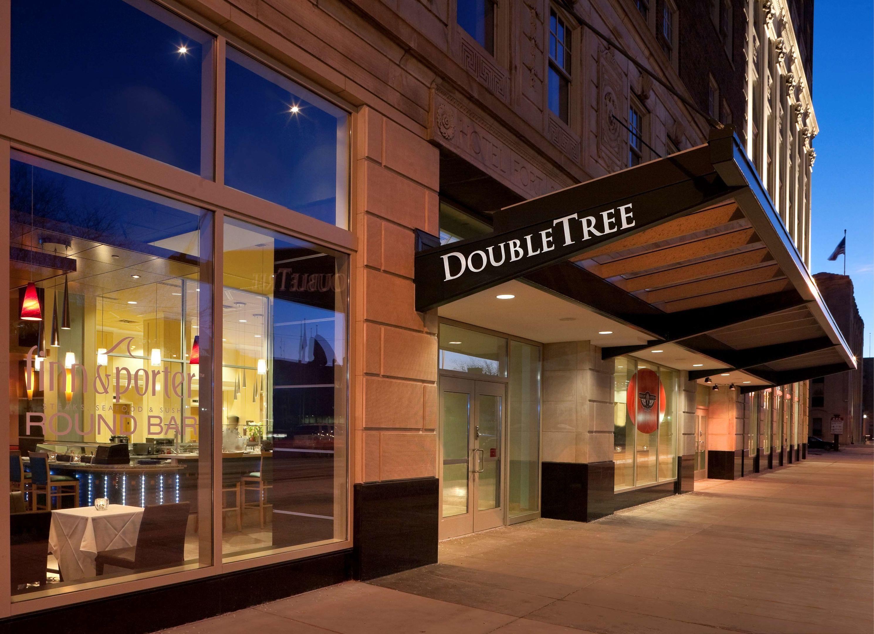 Doubletree Guest Suites Fort Shelby