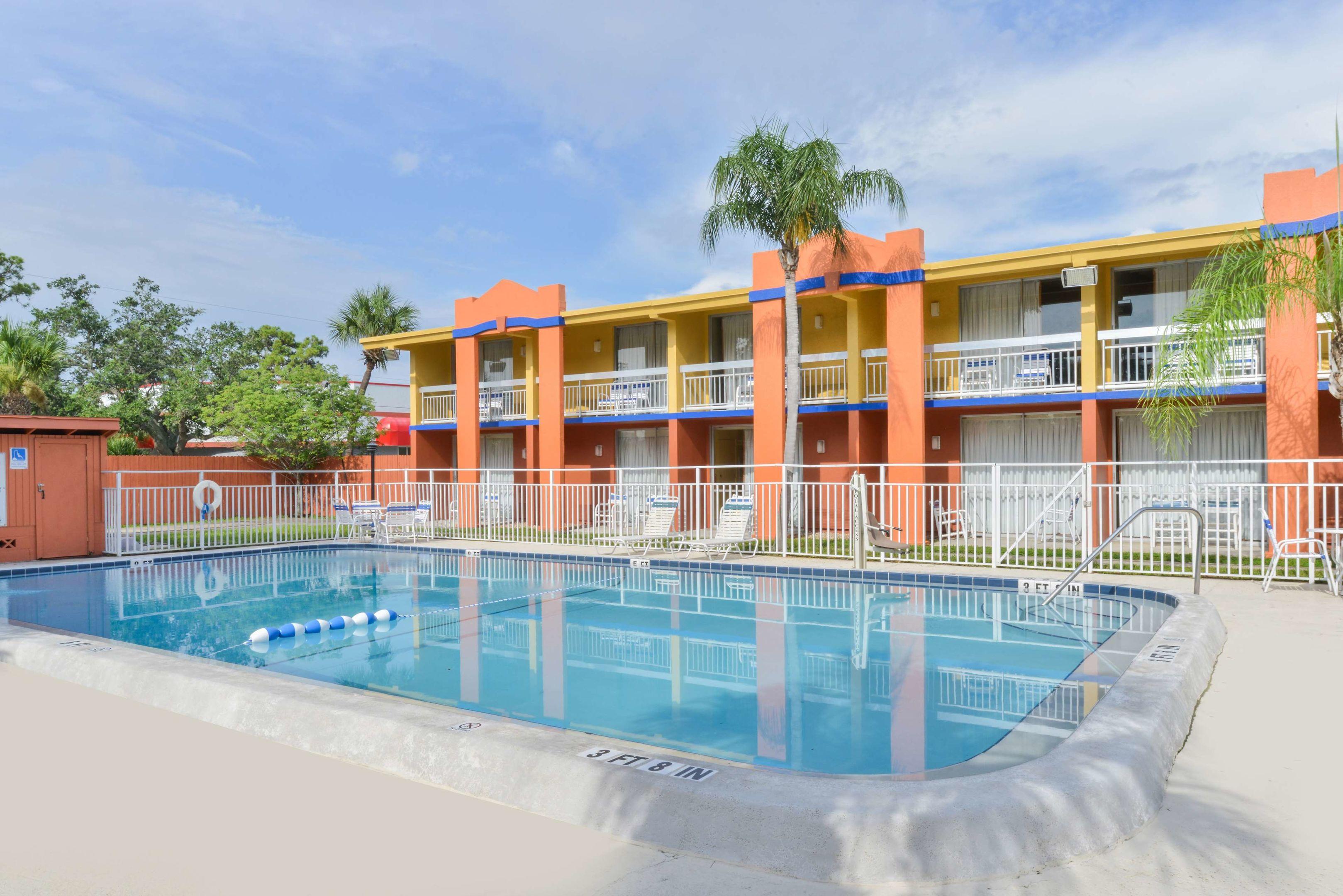 Americas Best Value Inn - Sarasota — photo 5