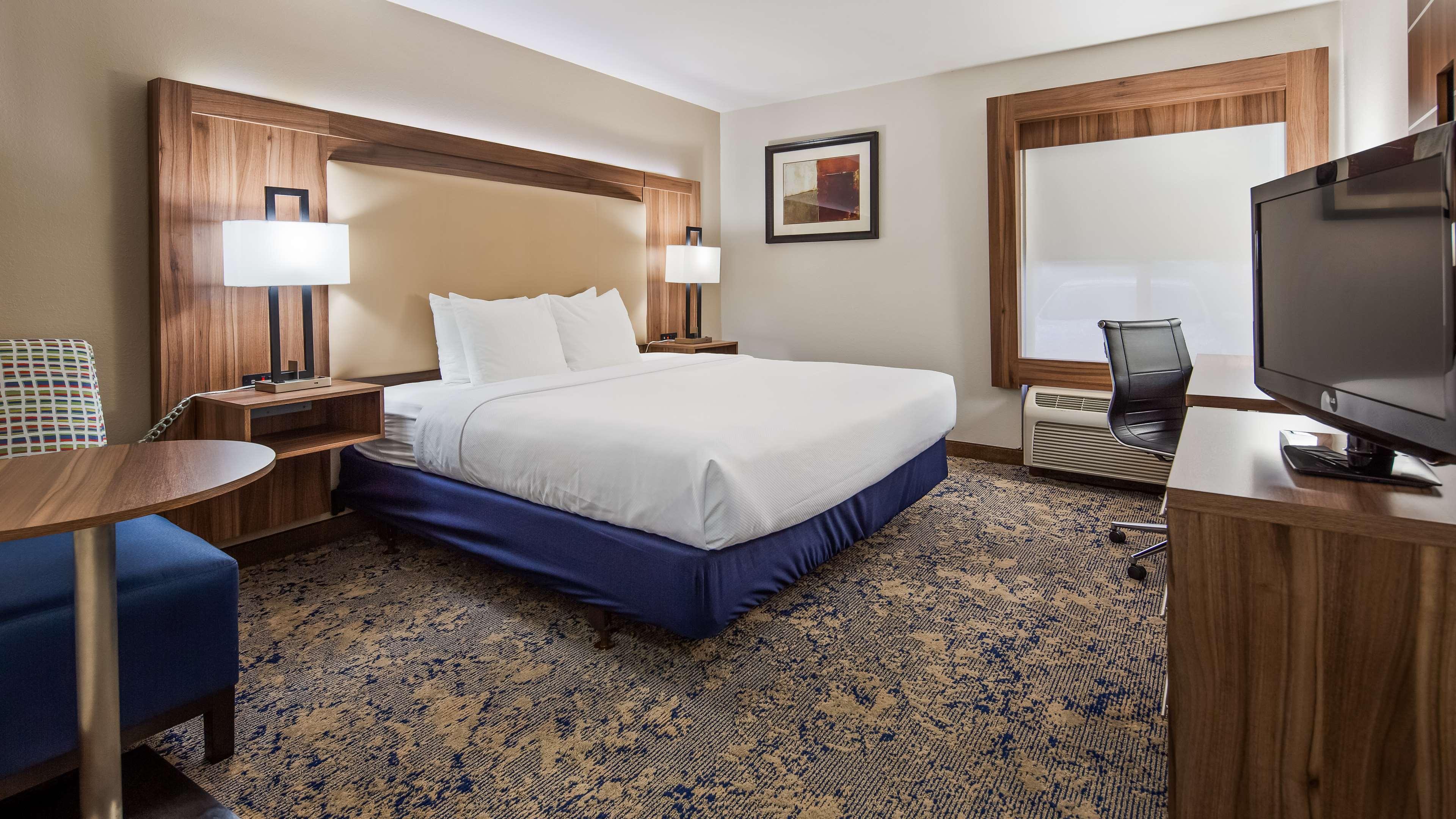 Best Western Plus Kansas City Airport-KCI East — photo 3