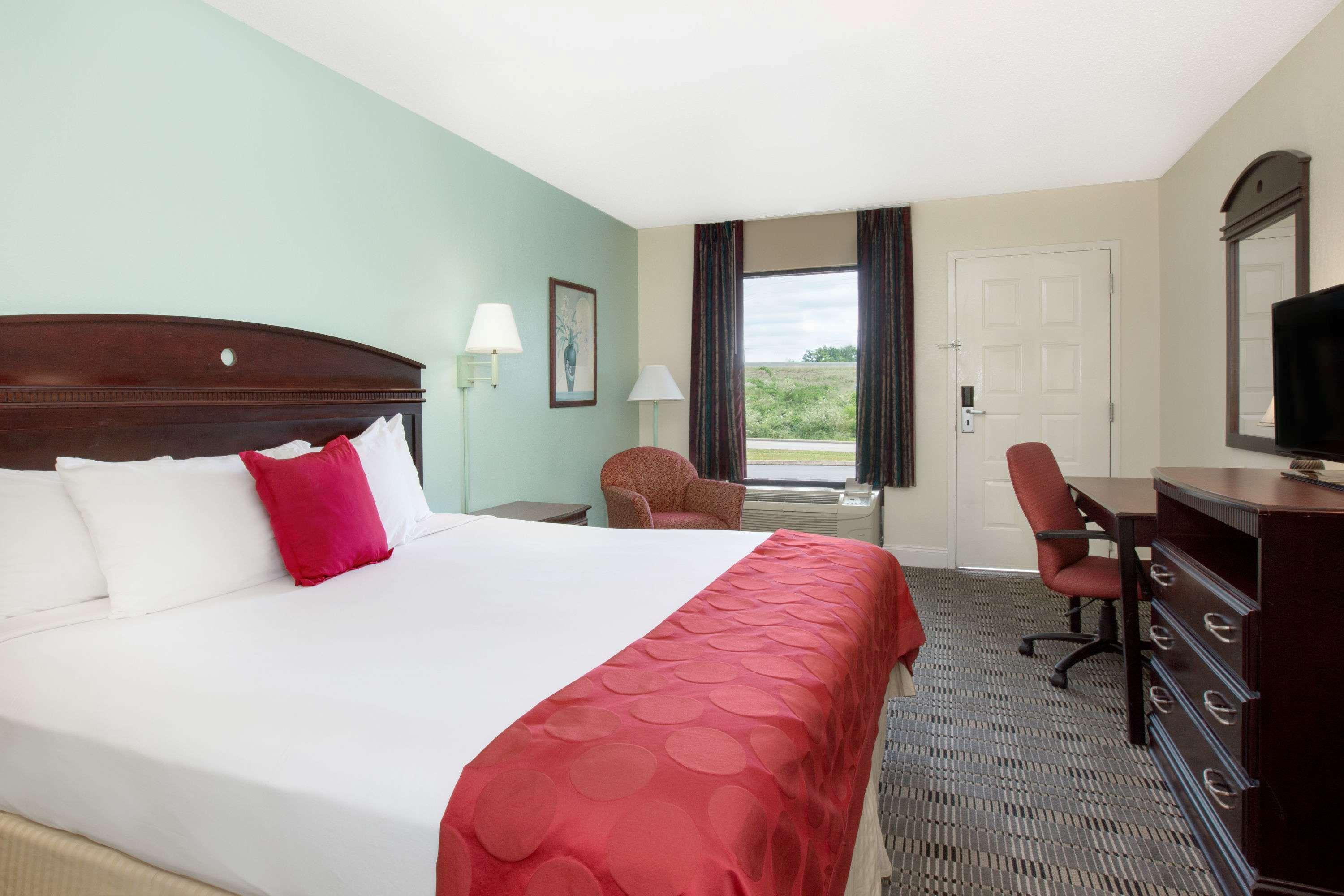 Ramada Limited Birmingham Pelham — photo 4