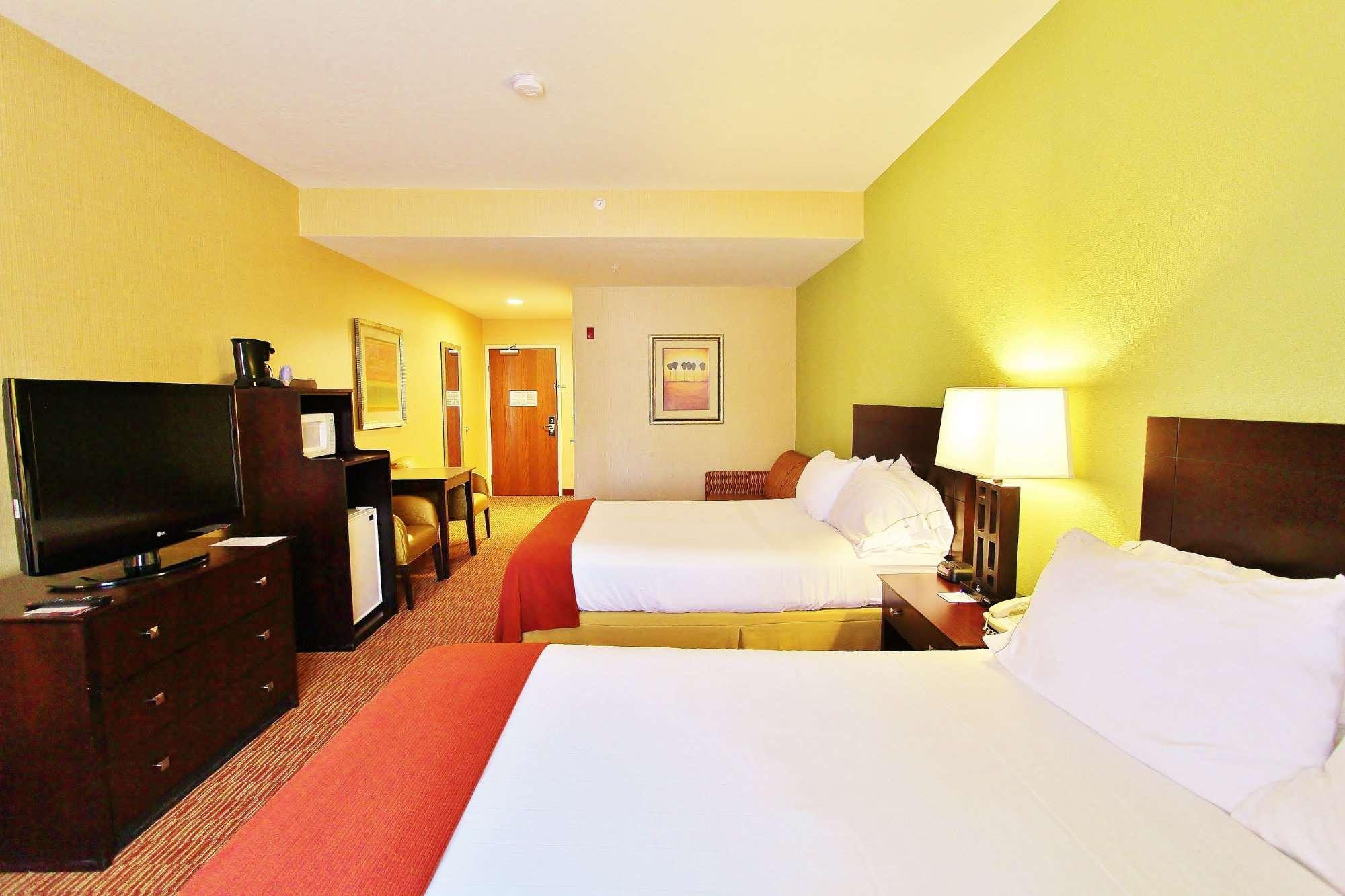 GreenTree Inn & Suites Pinetop — photo 4