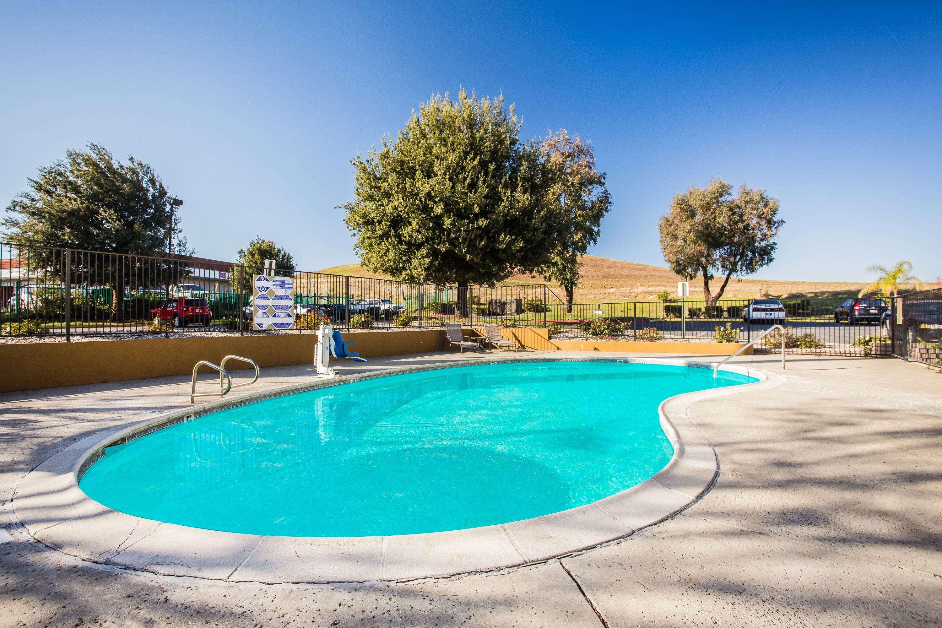 Super 8 by Wyndham Vacaville — photo 3