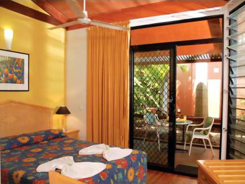 Palms City Resort — photo 4