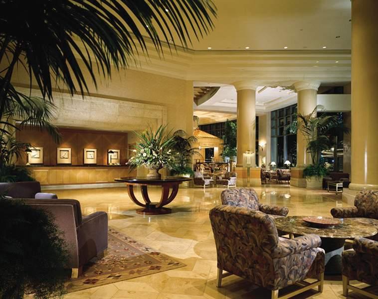 Fairmont Waterfront — photo 4