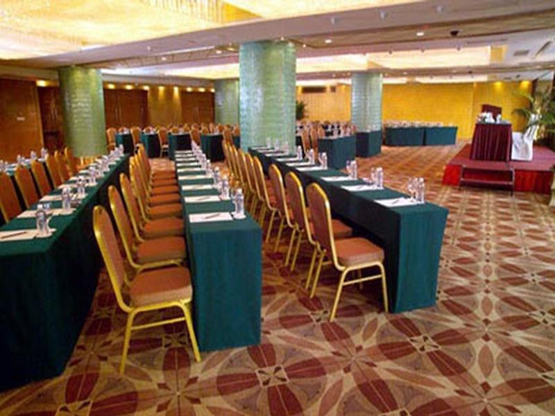 Radisson Blu Shanghai New World — photo 4