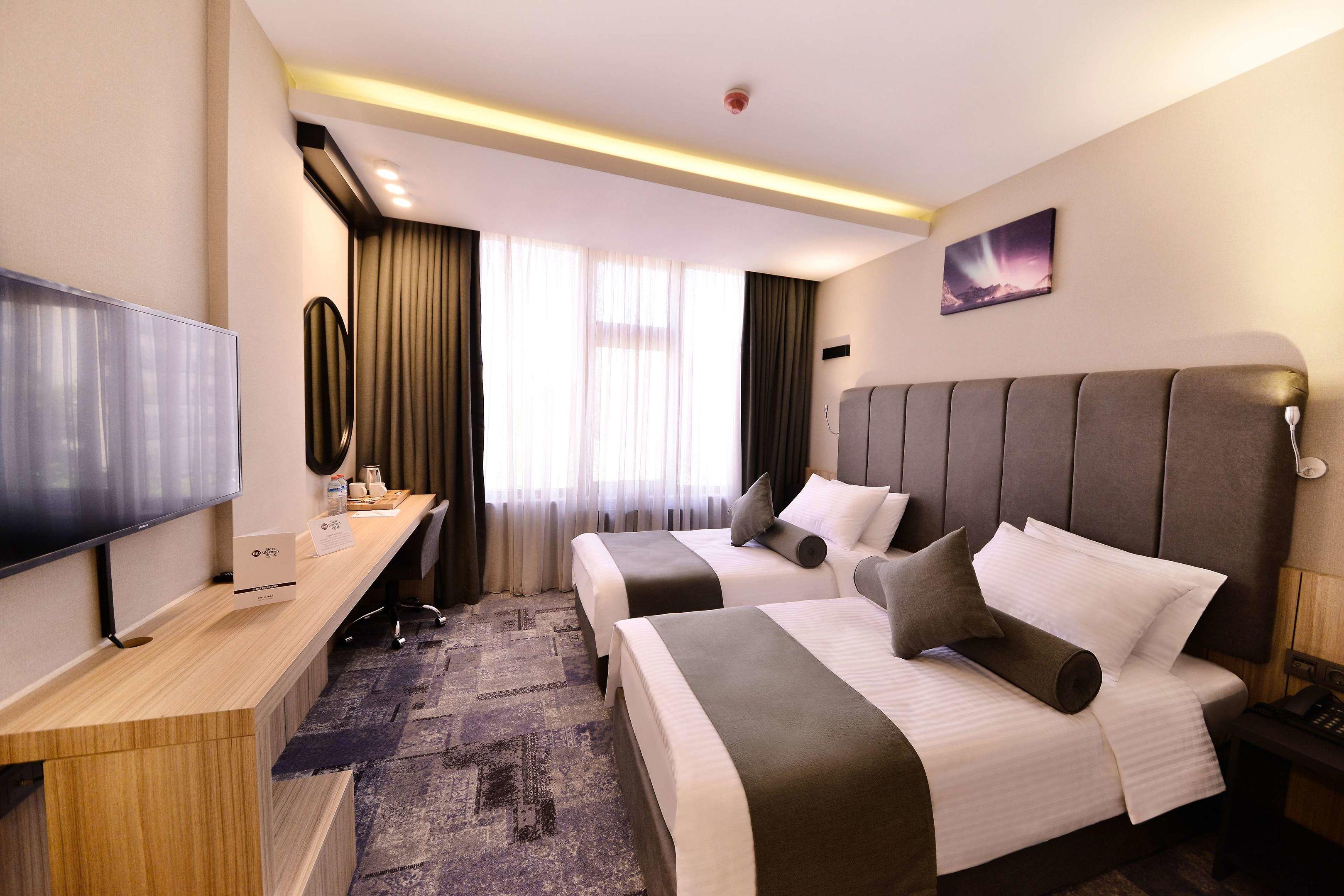 Best Western Plus Center Hotel — photo 5
