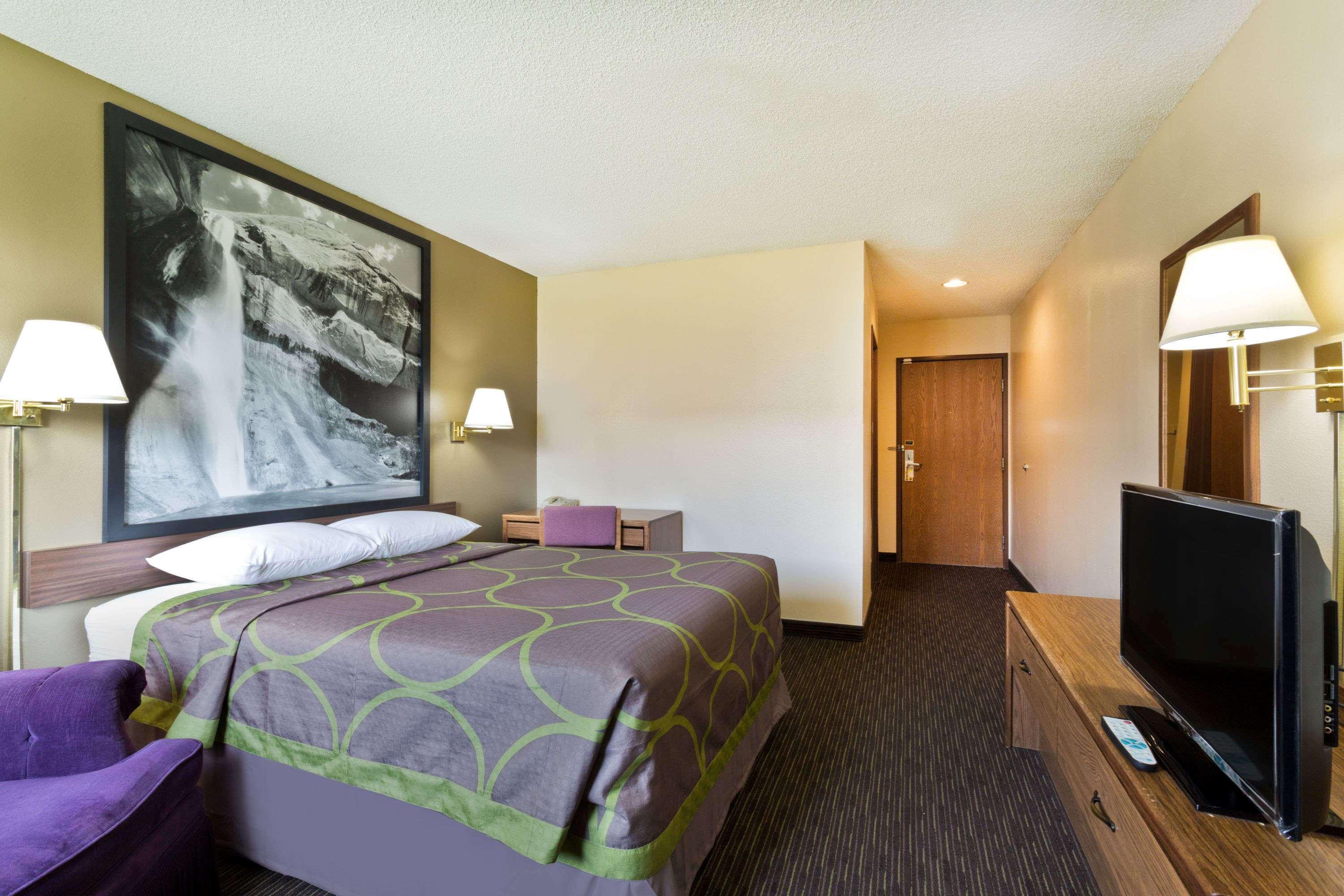 Super 8 by Wyndham Richfield UT — photo 4