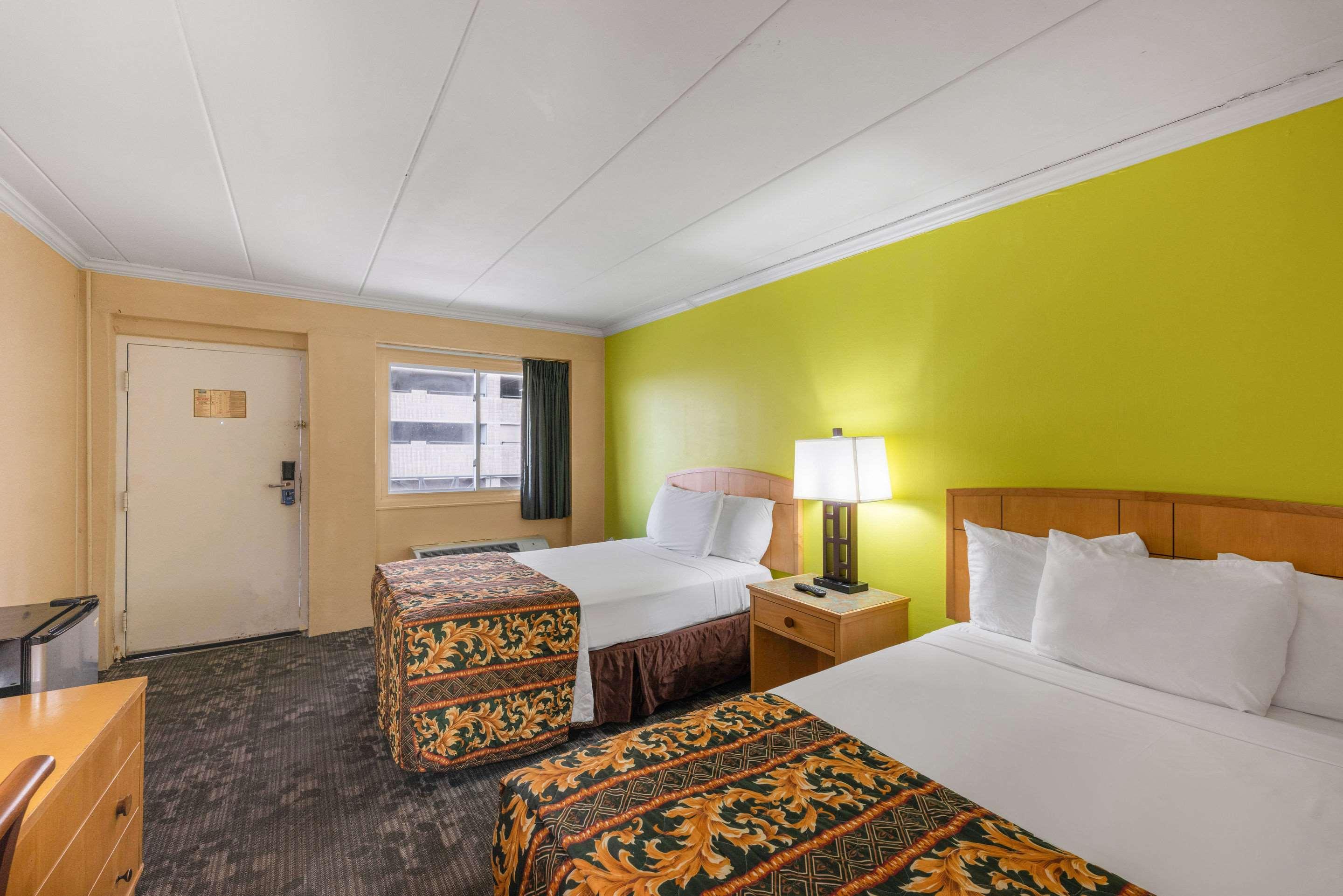 Rodeway Inn Oceanview — photo 5