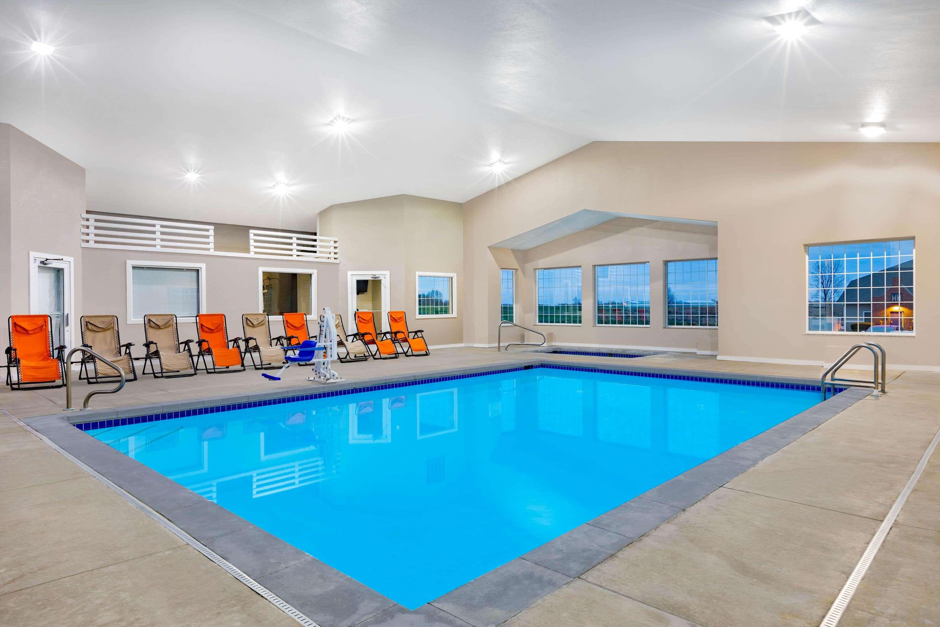 AmericInn by Wyndham Pella — photo 4