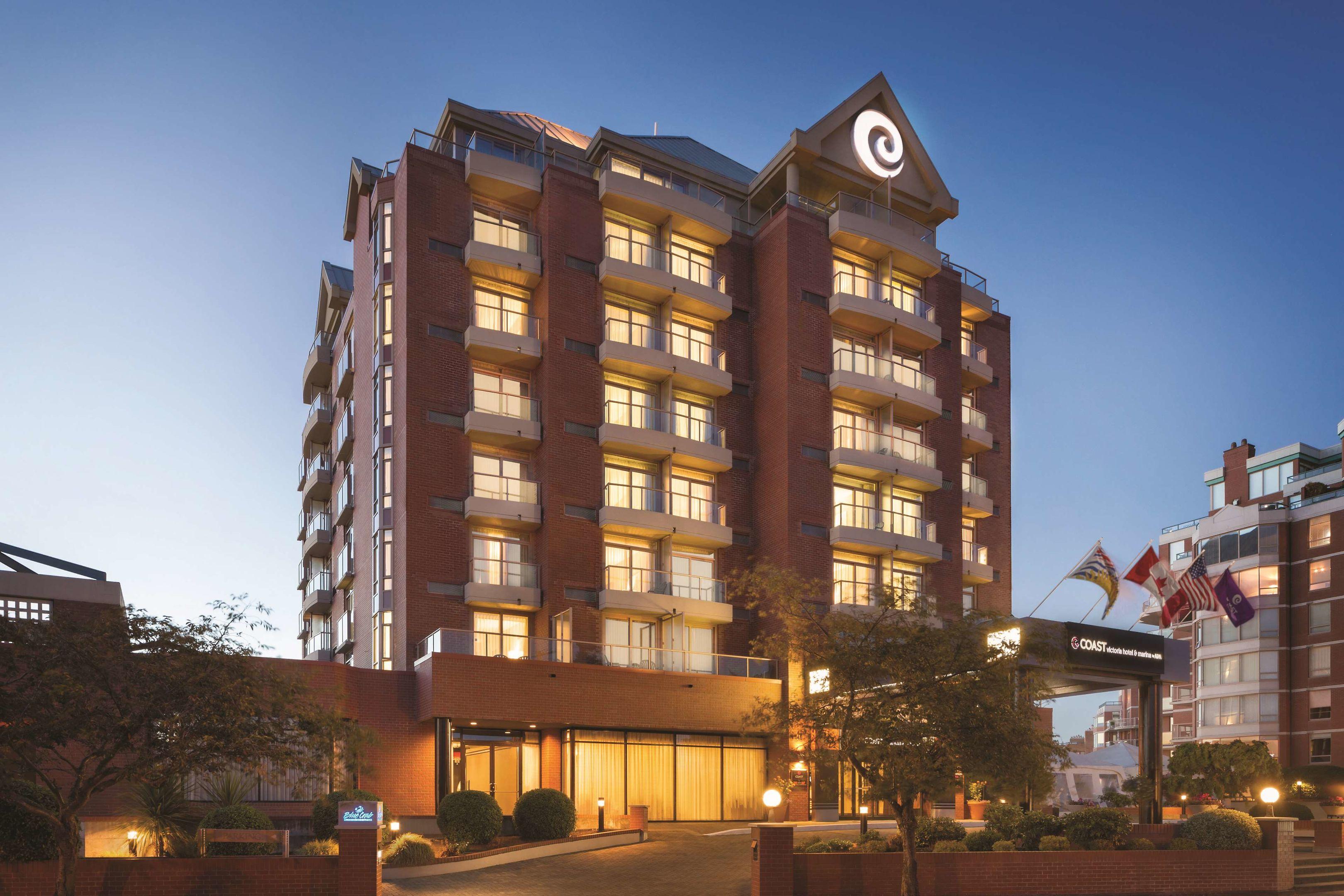 Coast Victoria Hotel & Marina by APA — photo 4