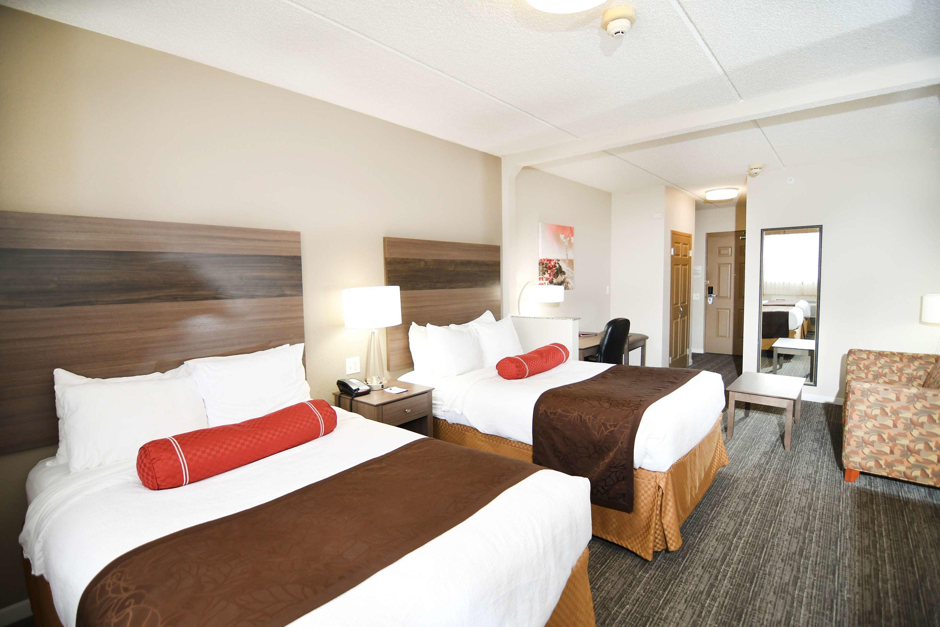 Best Western Plus Sandusky Hotel & Suites — photo 5