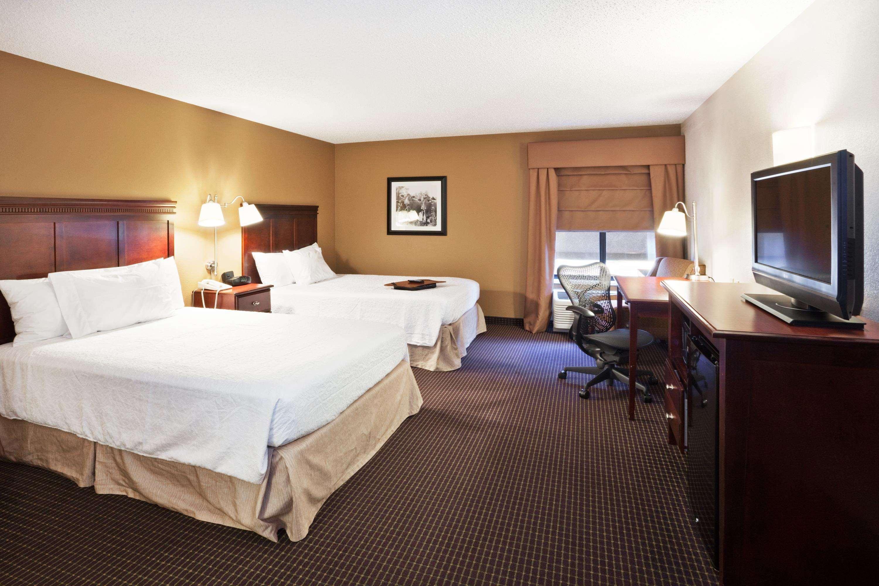 Hampton Inn Sioux Falls — photo 4