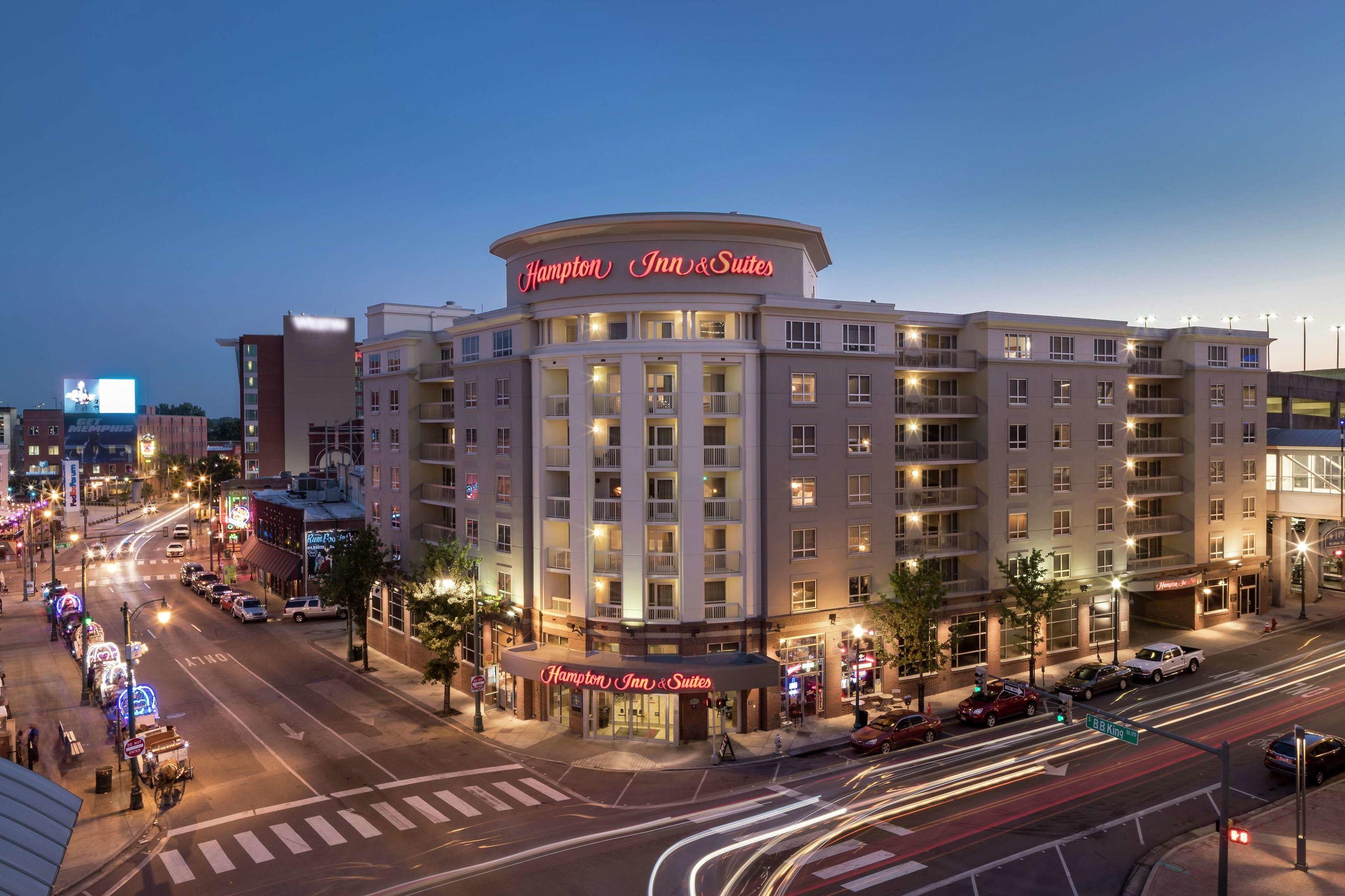 Hampton Inn & Suites Memphis-Beale Street — photo 3